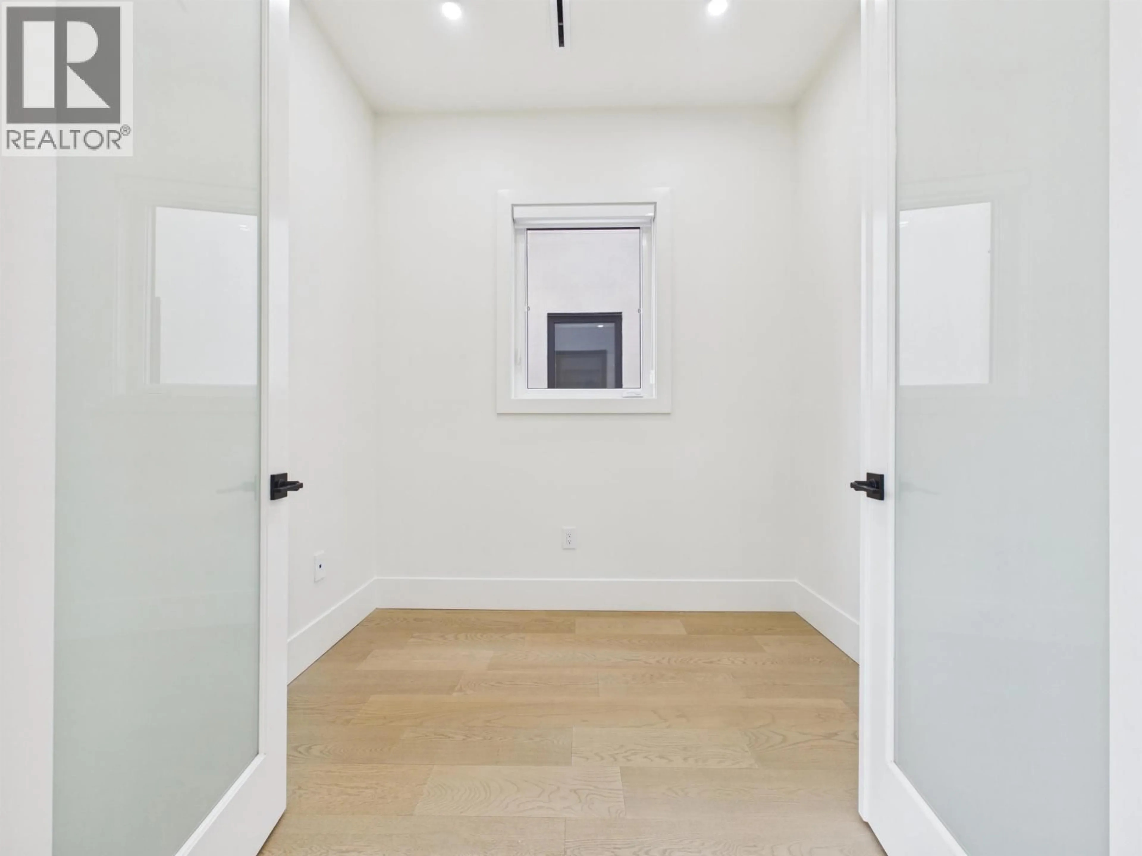 A pic of a room for 1 - 6512 GRANT STREET, Burnaby British Columbia V5B2K8