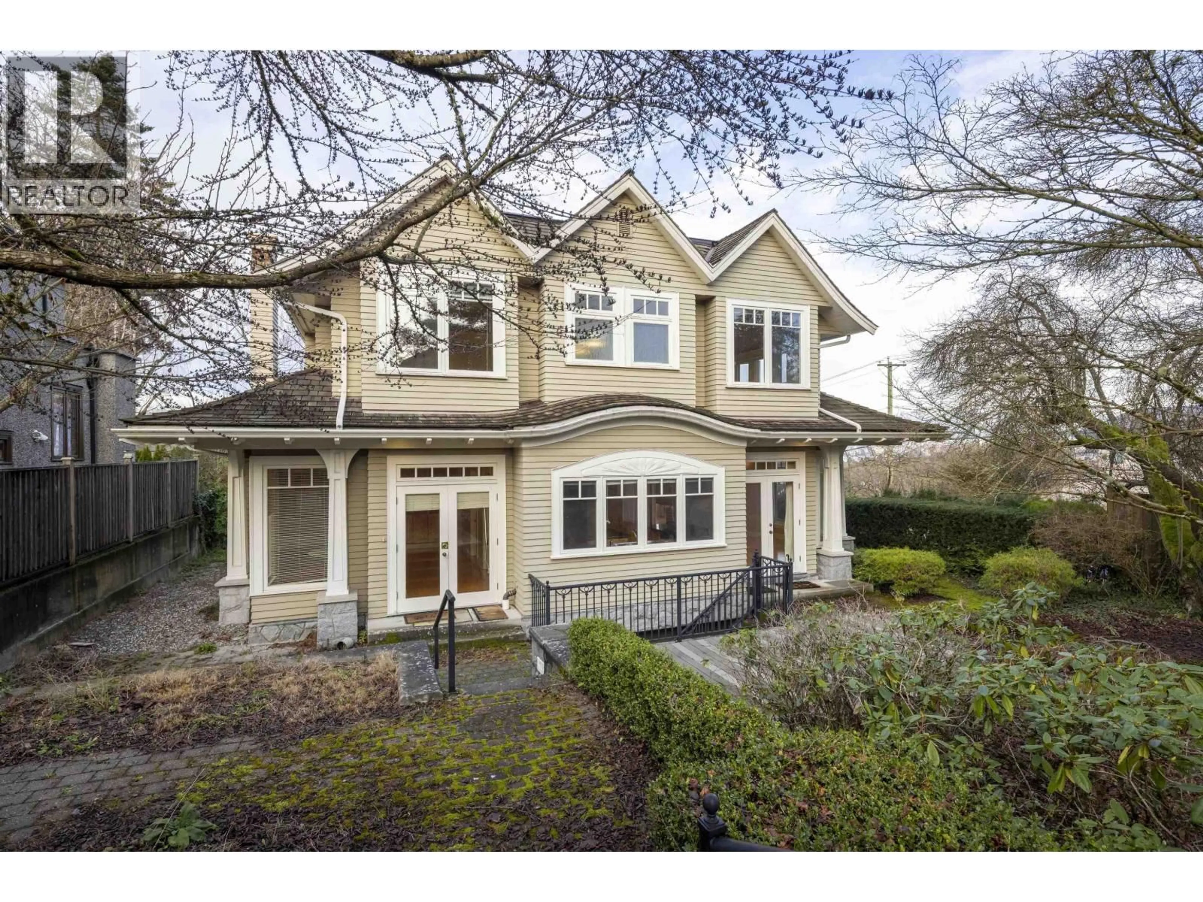 Home with vinyl exterior material, street for 3808 13TH AVENUE, Vancouver British Columbia V6R2S8