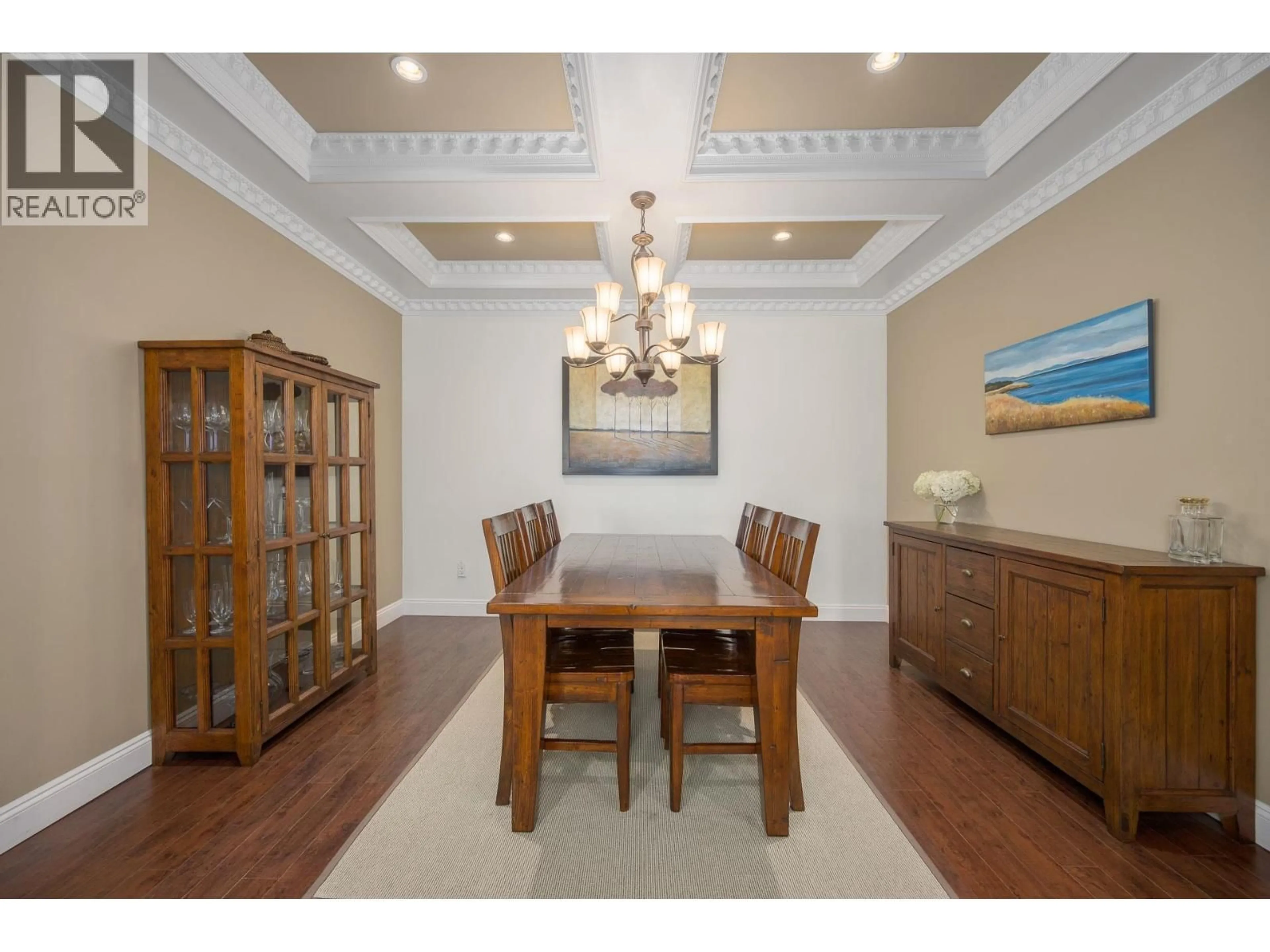 Dining room, wood/laminate floor for 825 ROBINSON STREET, Coquitlam British Columbia V3J4G4