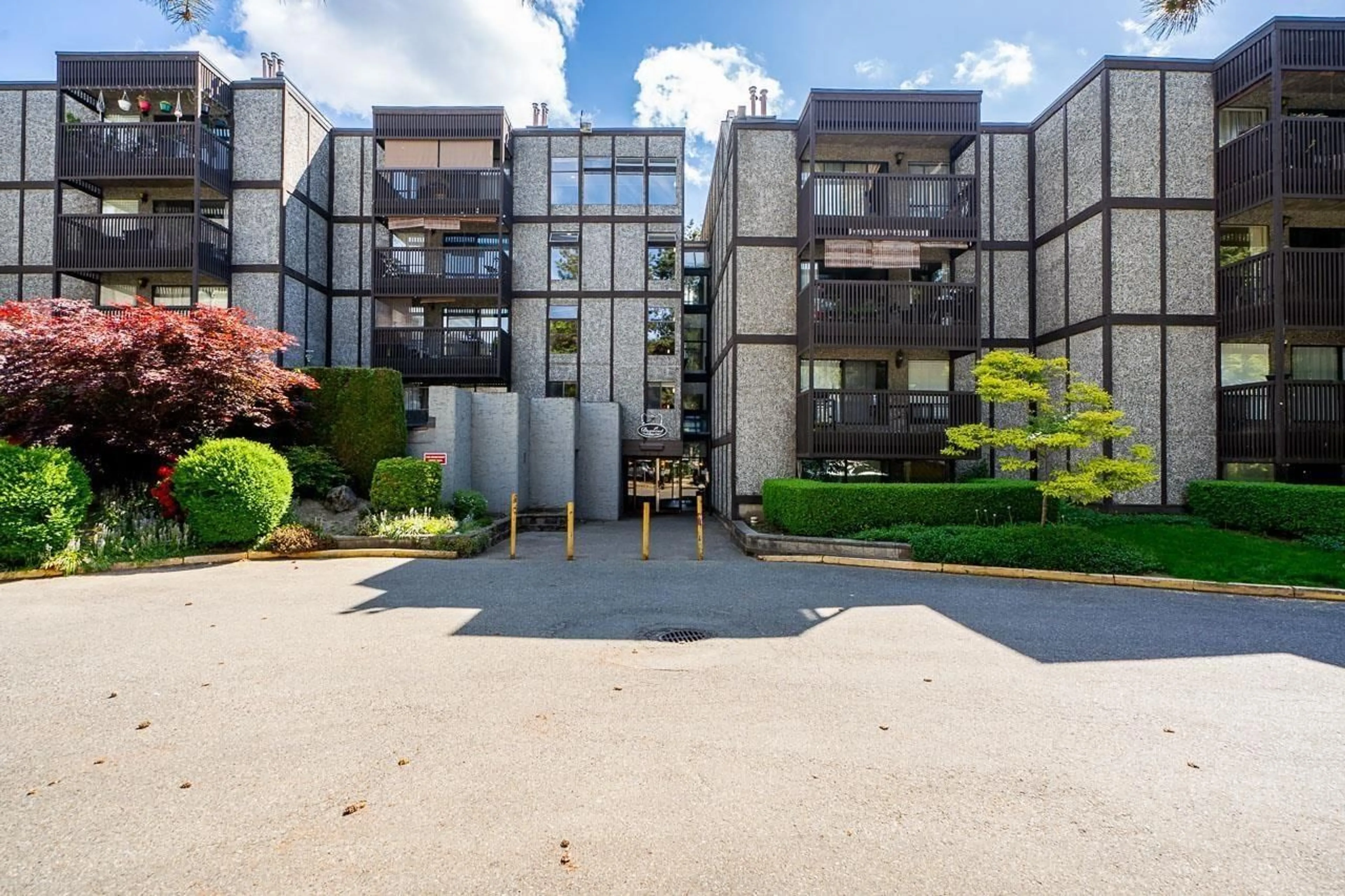 Patio, unknown for 214 - 9672 134 STREET, Surrey British Columbia V3T5L5