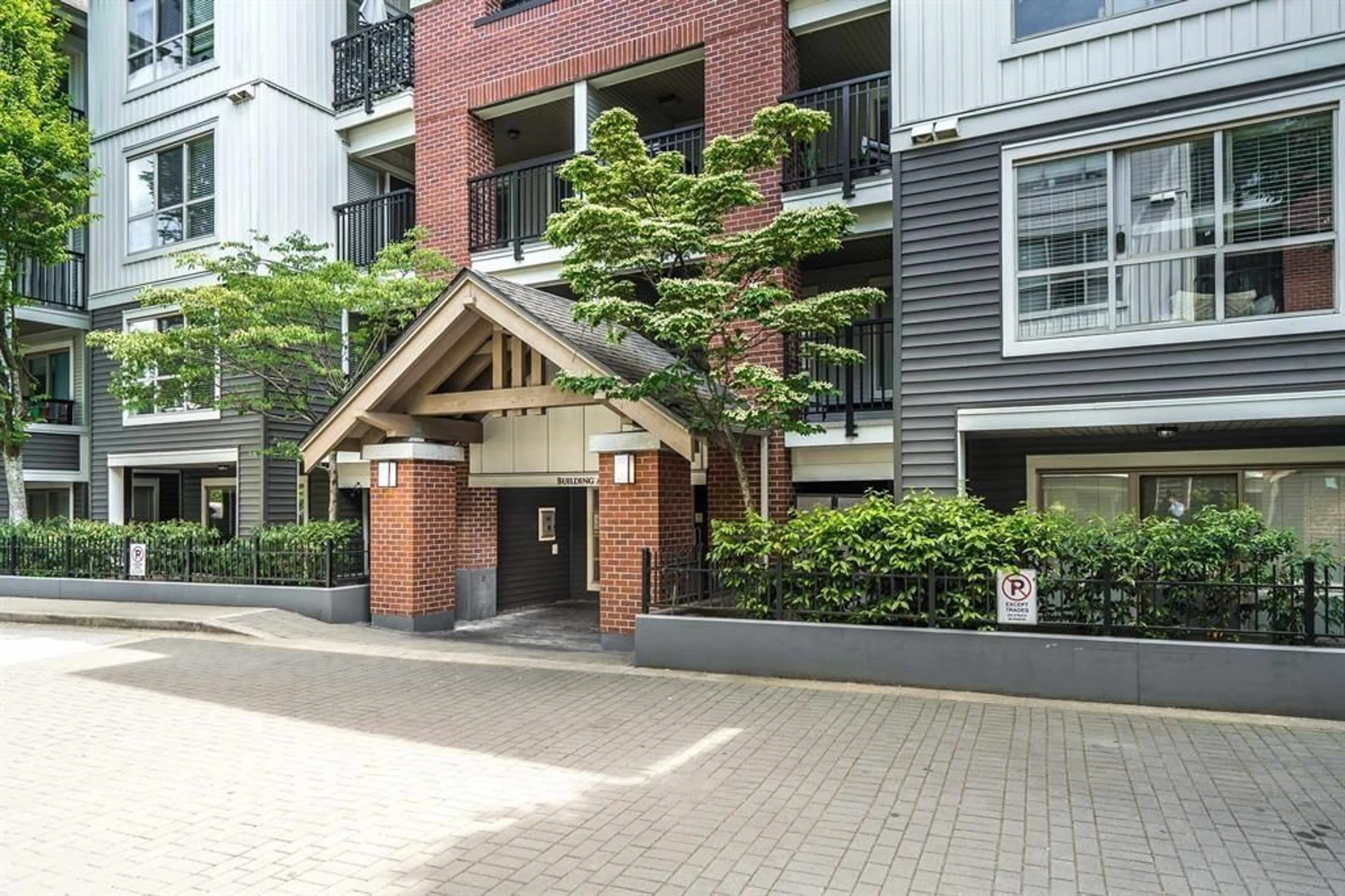 Indoor foyer for A101 - 8929 202 STREET, Langley British Columbia V1M0B4