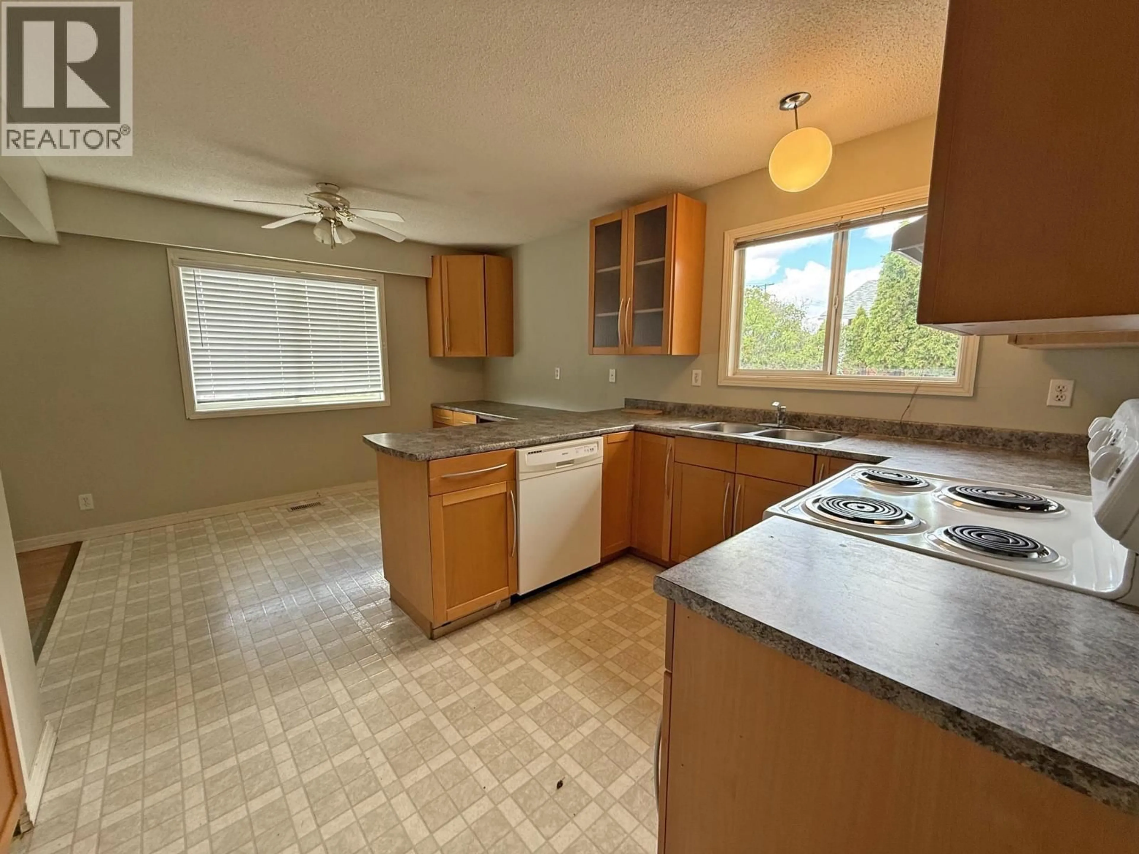 Standard kitchen, unknown for 970 WESTERN AVENUE, Williams Lake British Columbia V2G2J6