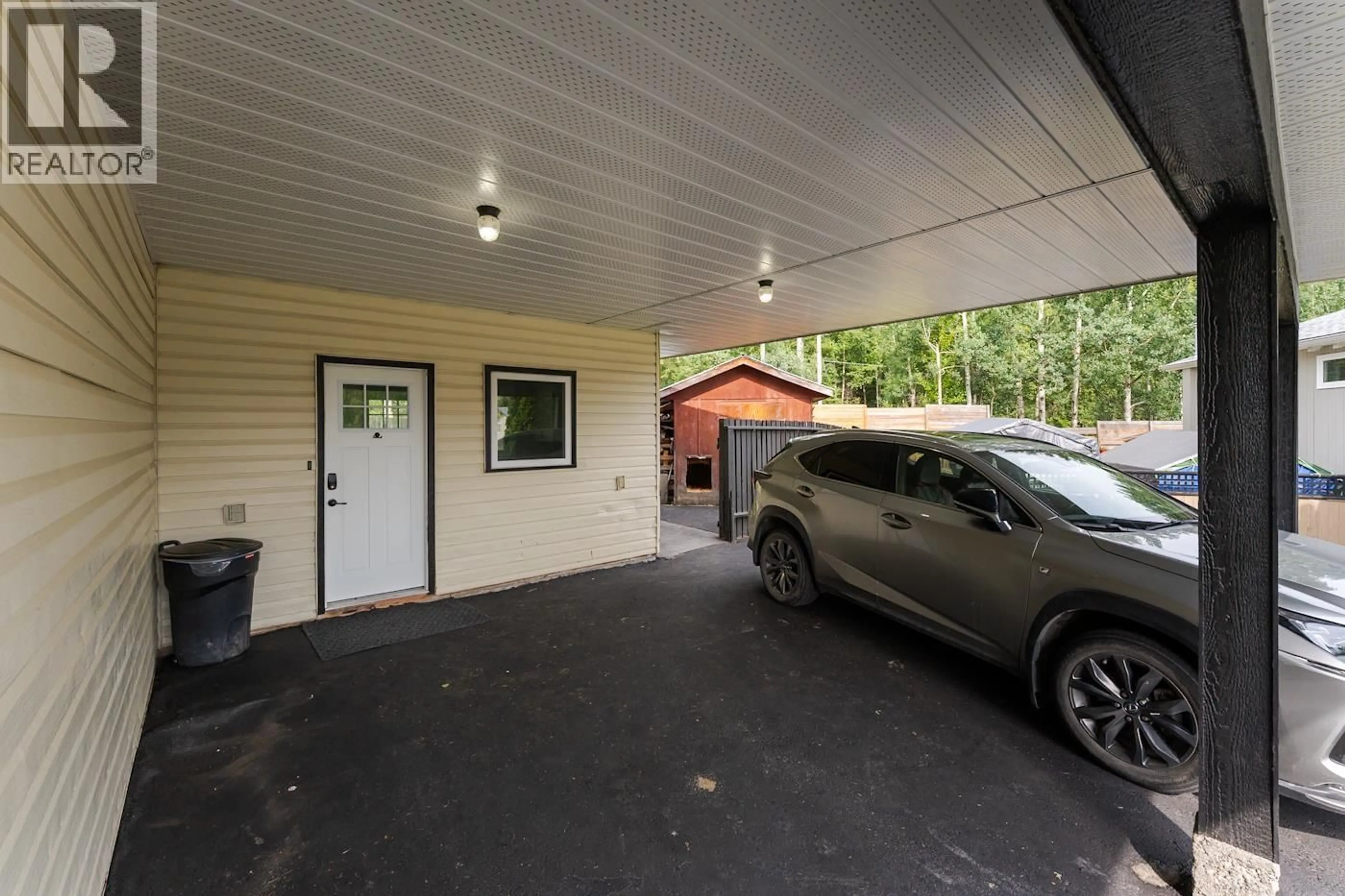 Indoor garage for 8195 PRINCE EDWARD PLACE, Prince George British Columbia V2N3W8