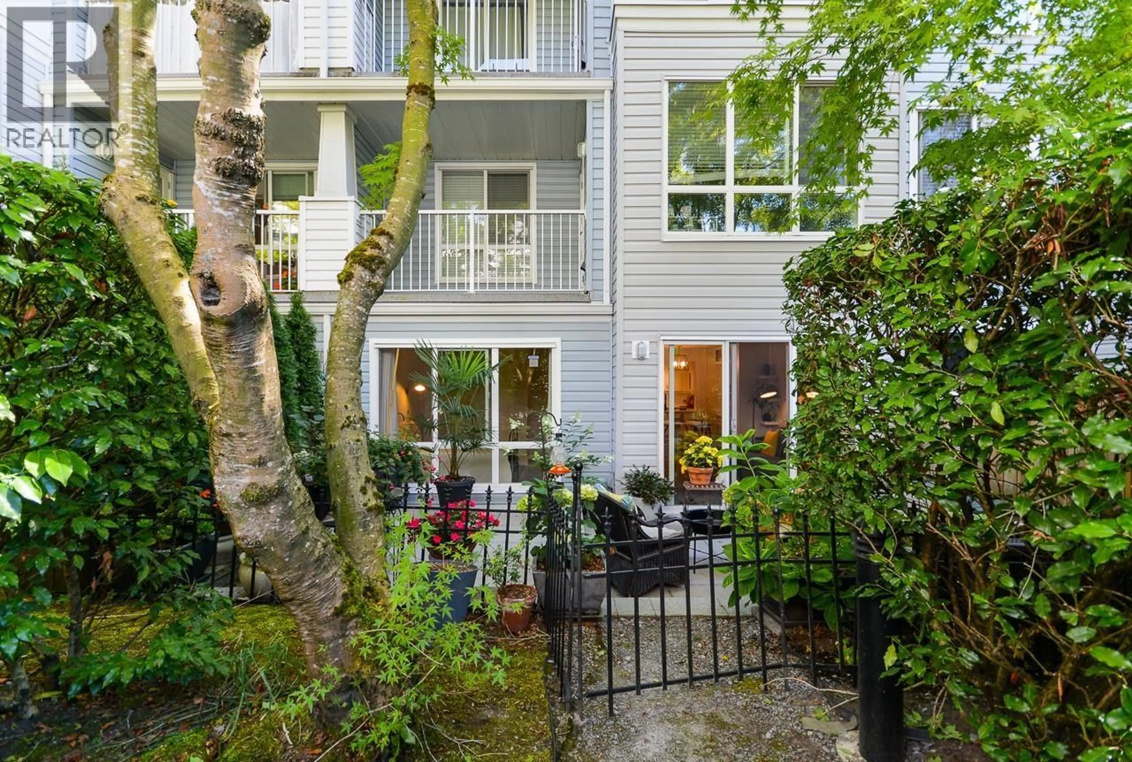 Patio, street for 104 - 12639 NO. 2 ROAD, Richmond British Columbia V7E6N6