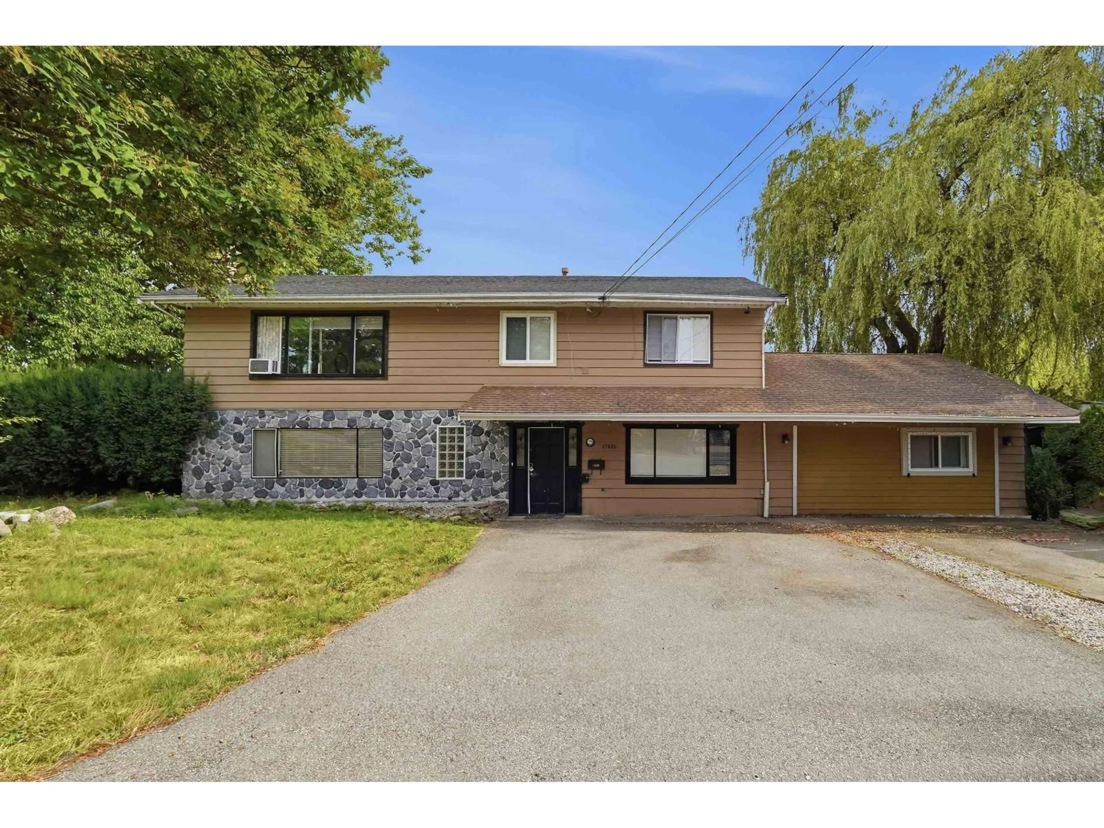 Unknown for 17886 59A AVENUE, Surrey British Columbia V3S1R1