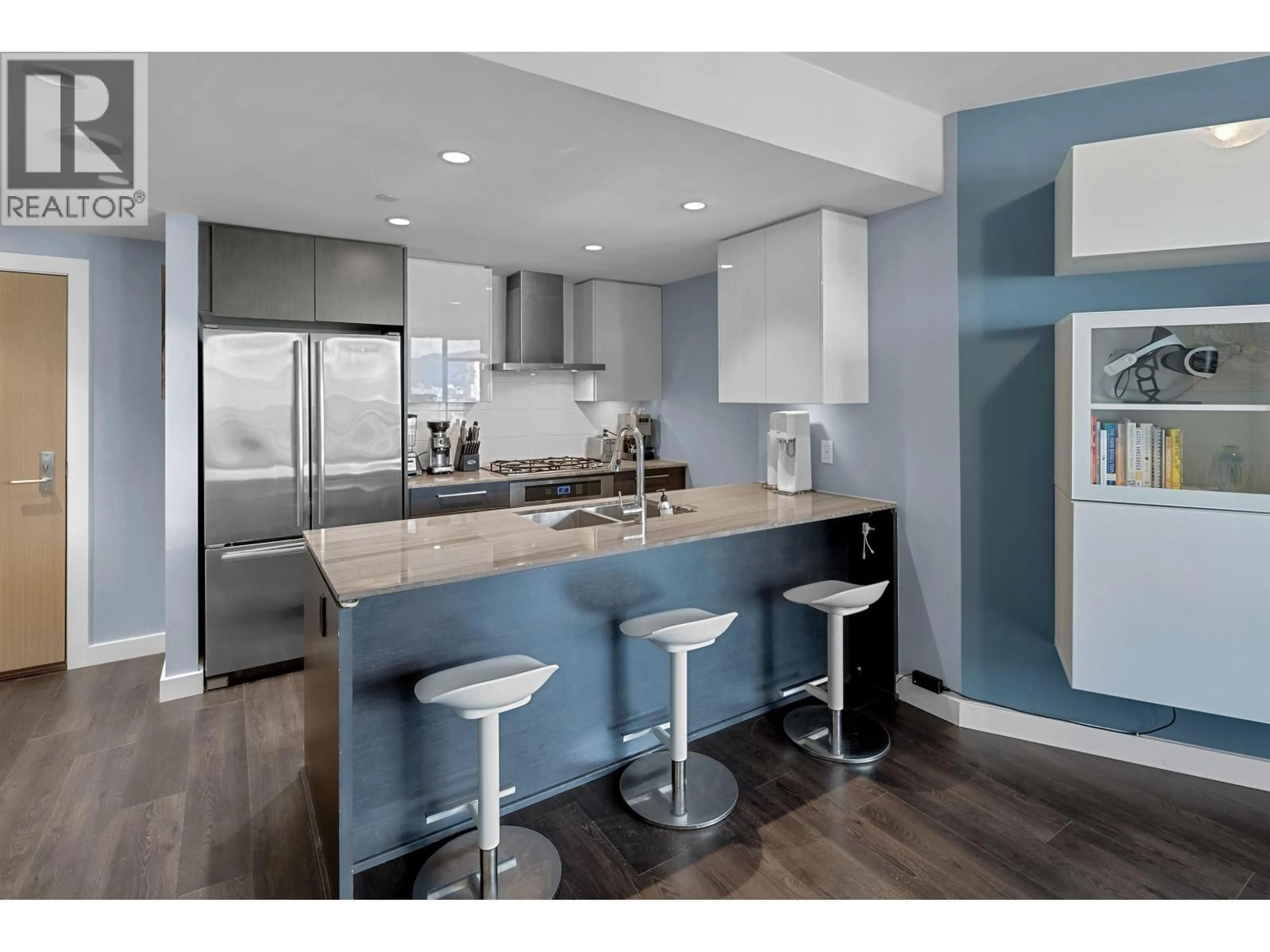 Open concept kitchen, unknown for 1509 - 1618 QUEBEC STREET, Vancouver British Columbia V6A0C5