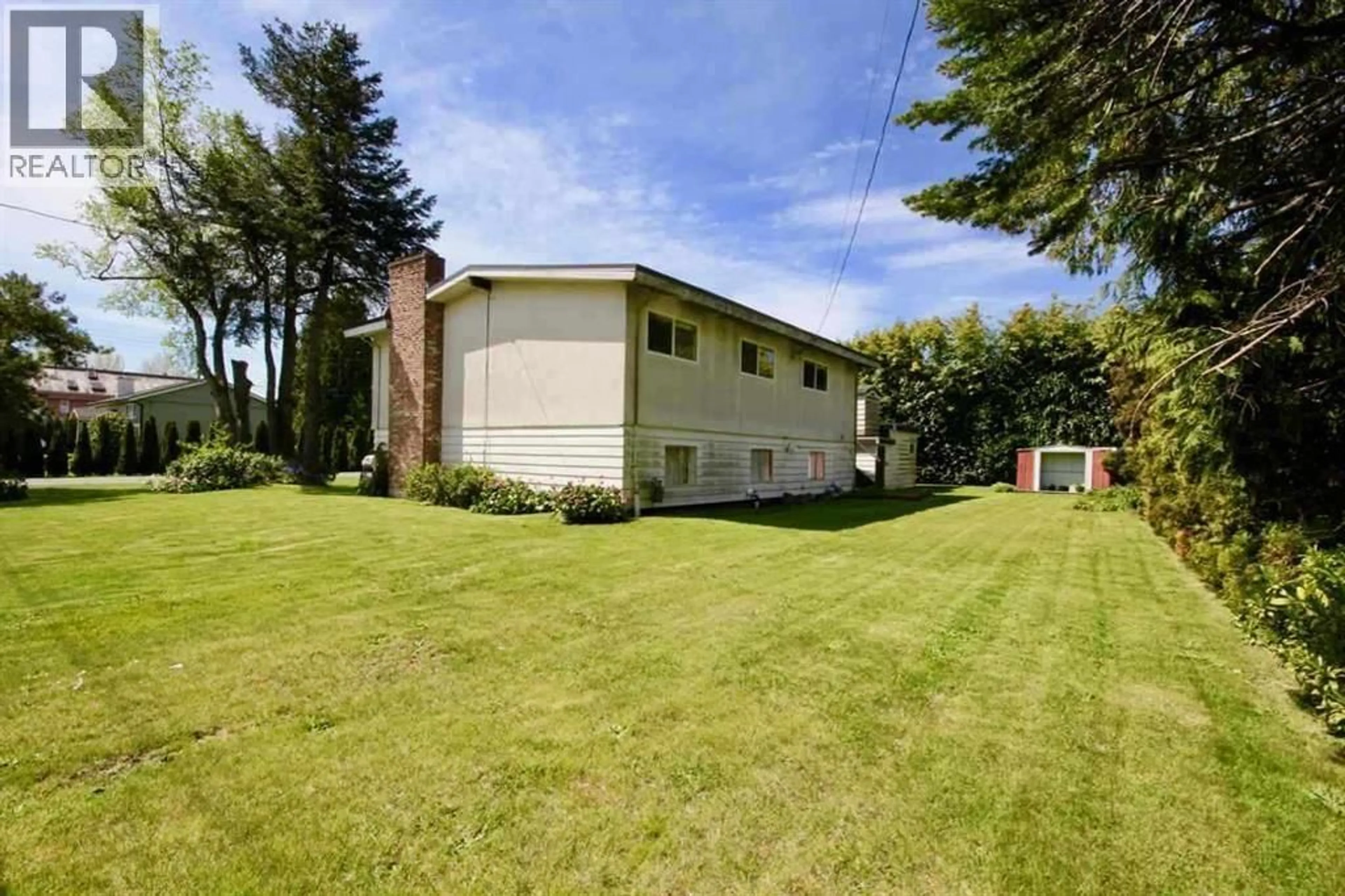 A pic from outside/outdoor area/front of a property/back of a property/a pic from drone, building for 1230 MALVERN PLACE, Delta British Columbia V4M3H7