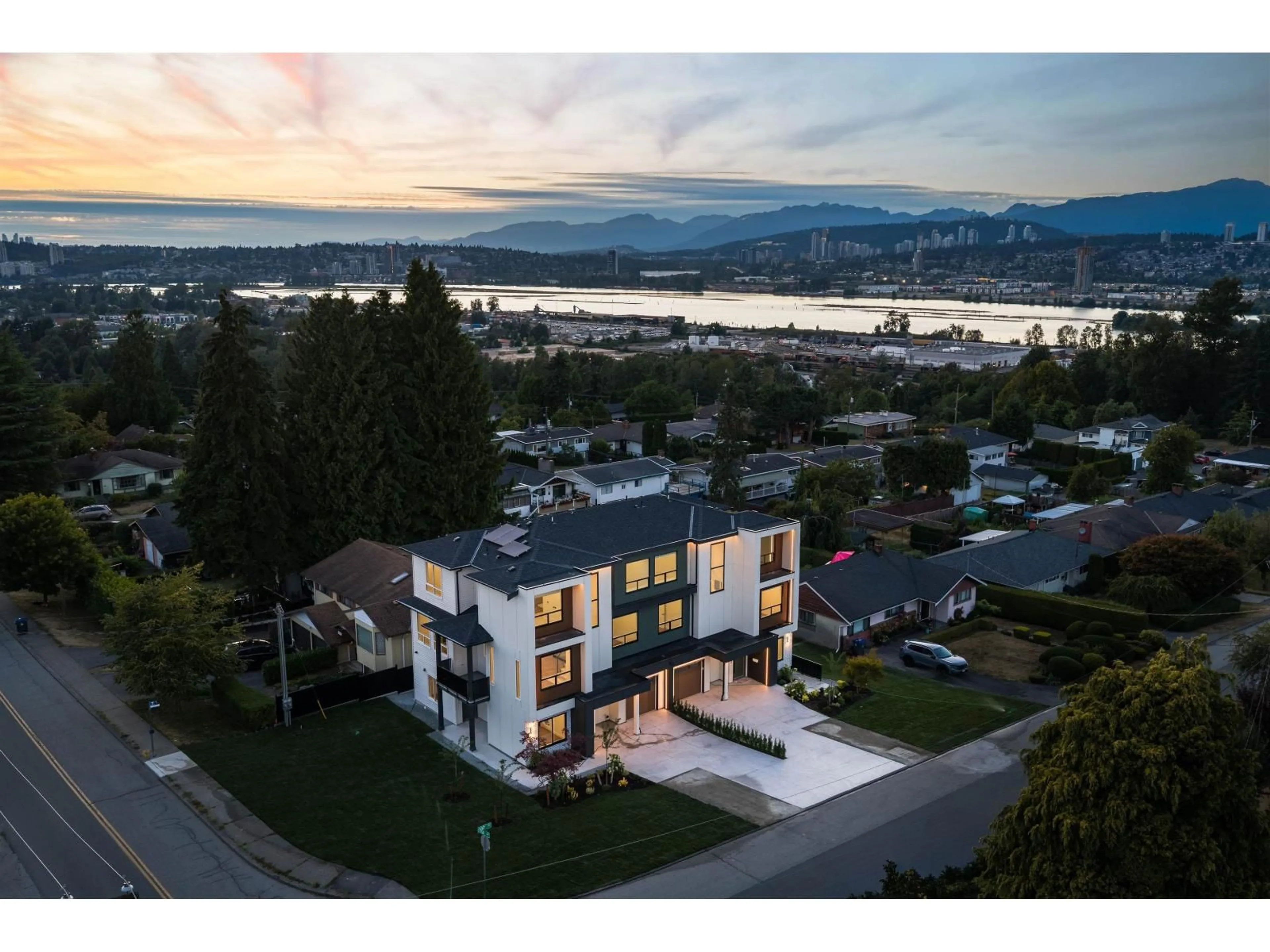 A pic from outside/outdoor area/front of a property/back of a property/a pic from drone, water/lake/river/ocean view for 101 - 11313 137 STREET, Surrey British Columbia V3R2J2