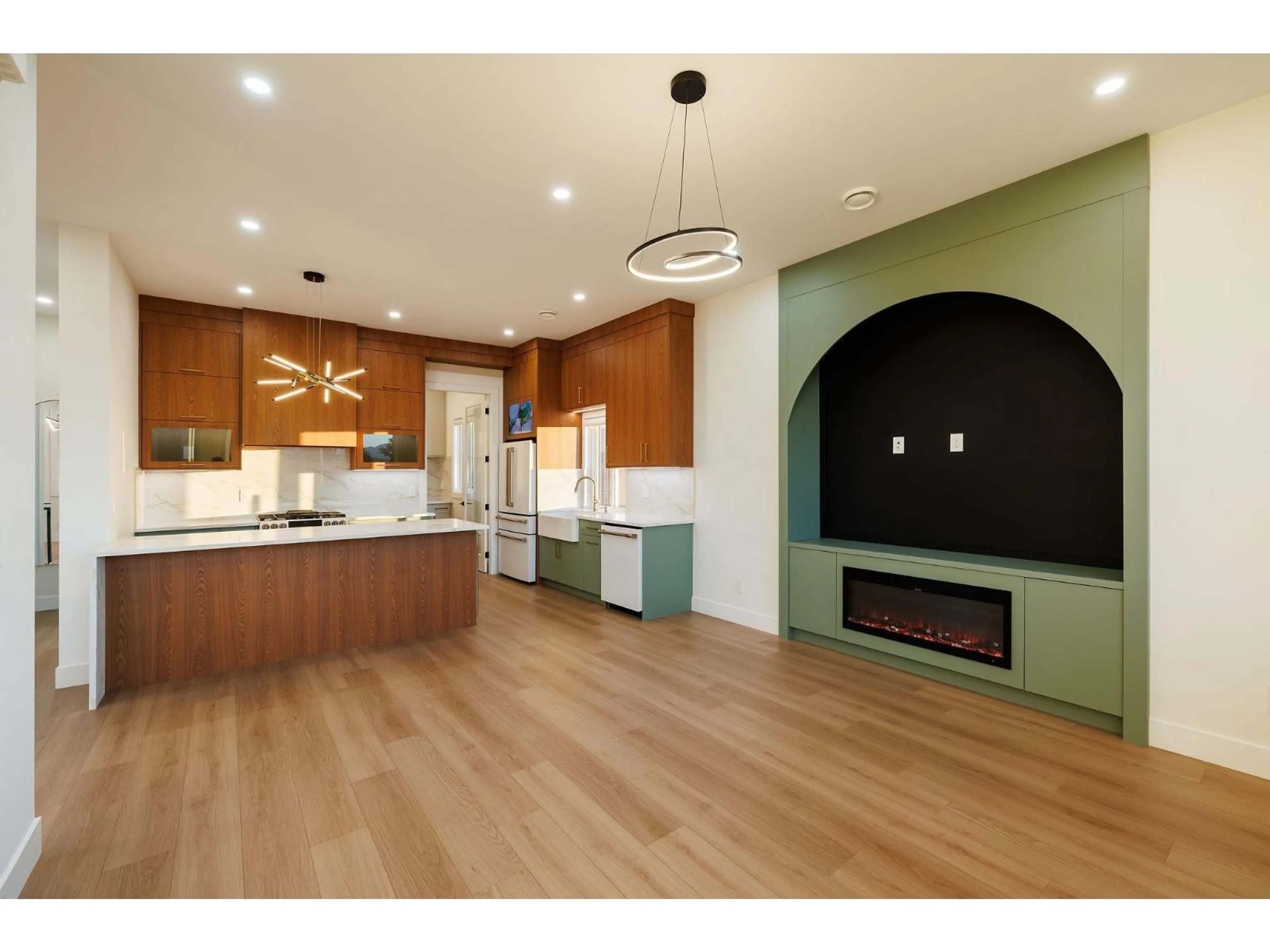 Open concept kitchen, unknown for 101 - 11313 137 STREET, Surrey British Columbia V3R2J2