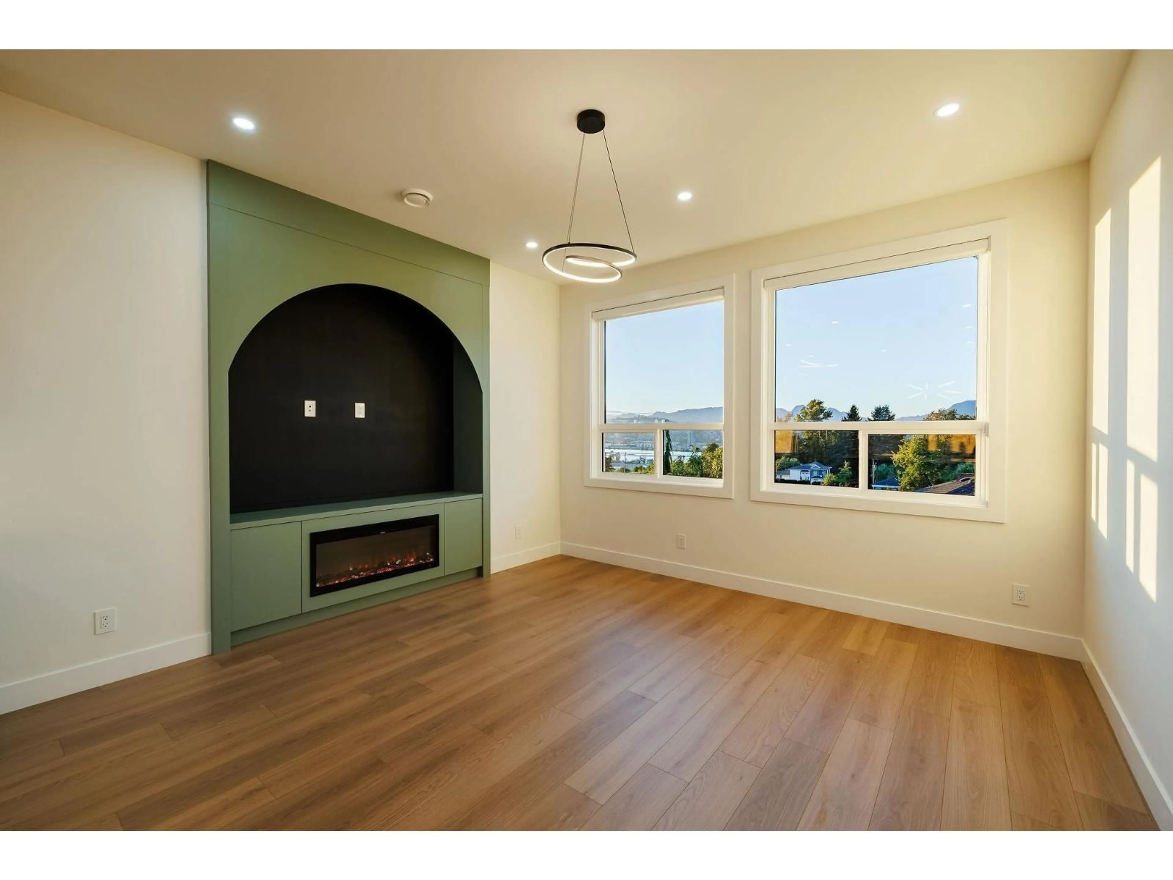 A pic of a room for 101 - 11313 137 STREET, Surrey British Columbia V3R2J2