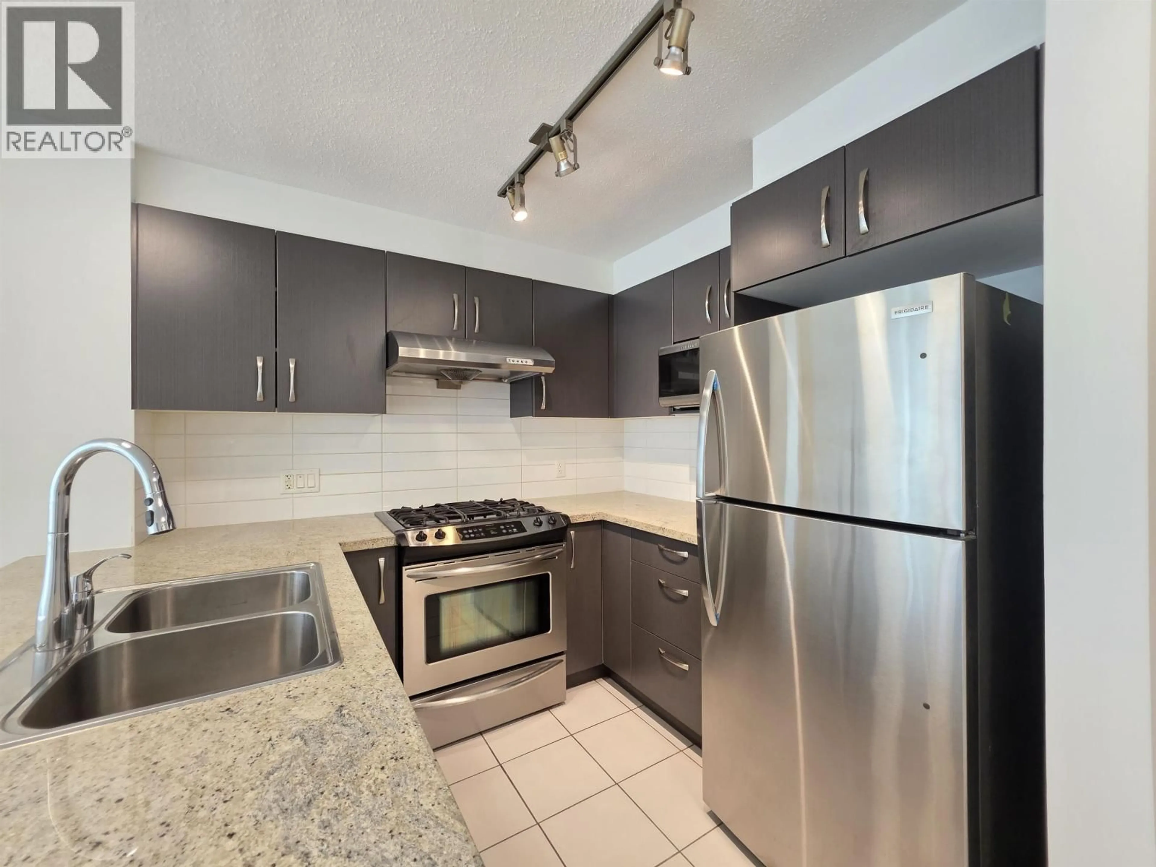 Standard kitchen, unknown for 312 - 9299 TOMICKI AVENUE, Richmond British Columbia V6X0C5