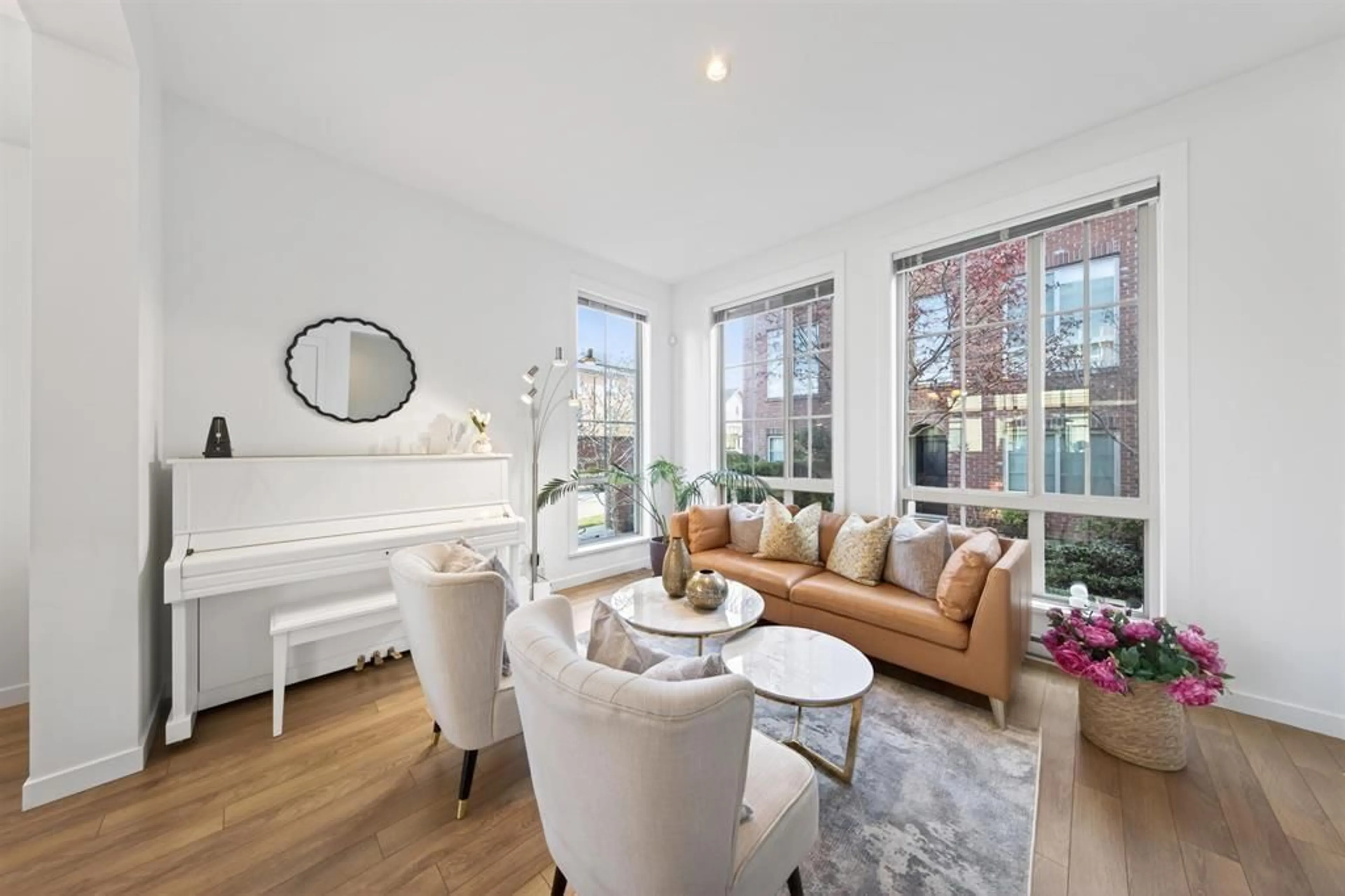 Living room with furniture, unknown for 27 - 16260 23A AVENUE, Surrey British Columbia V3Z0P7