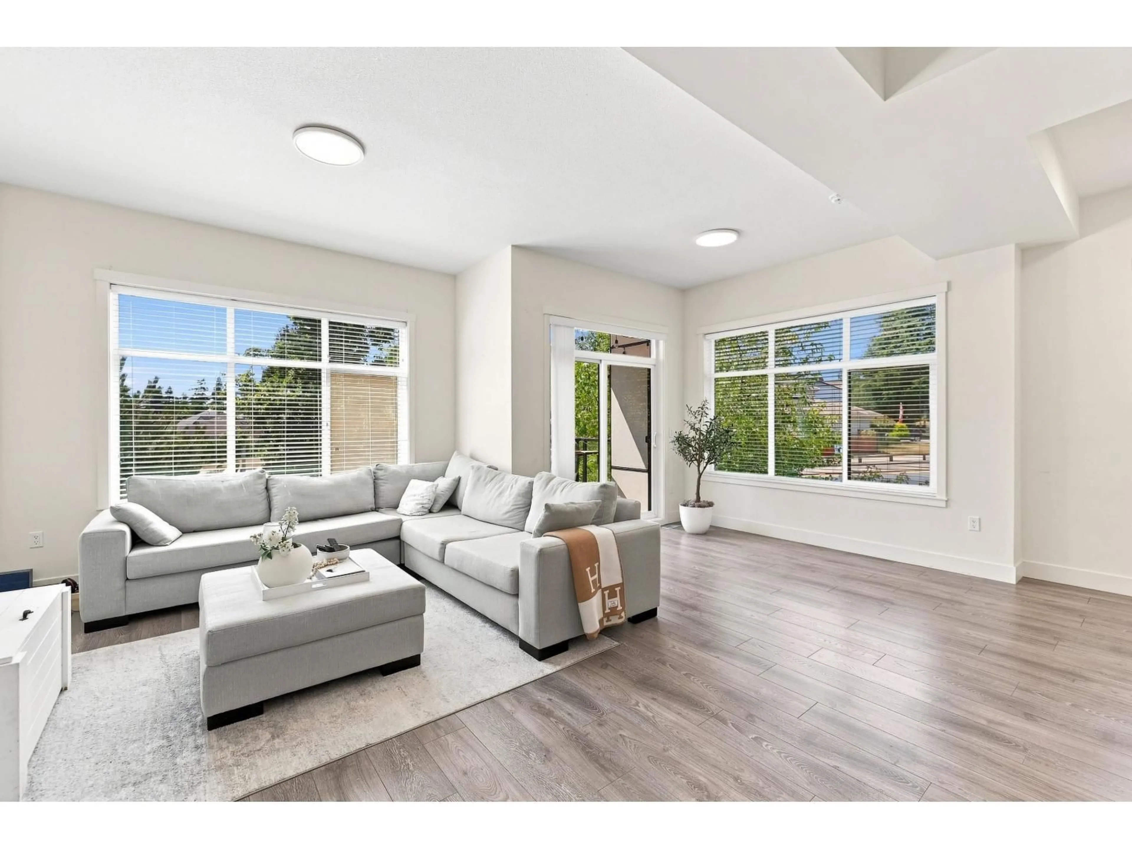 Living room with furniture, unknown for 5 - 16828 BOXWOOD DRIVE, Surrey British Columbia V4N6T2