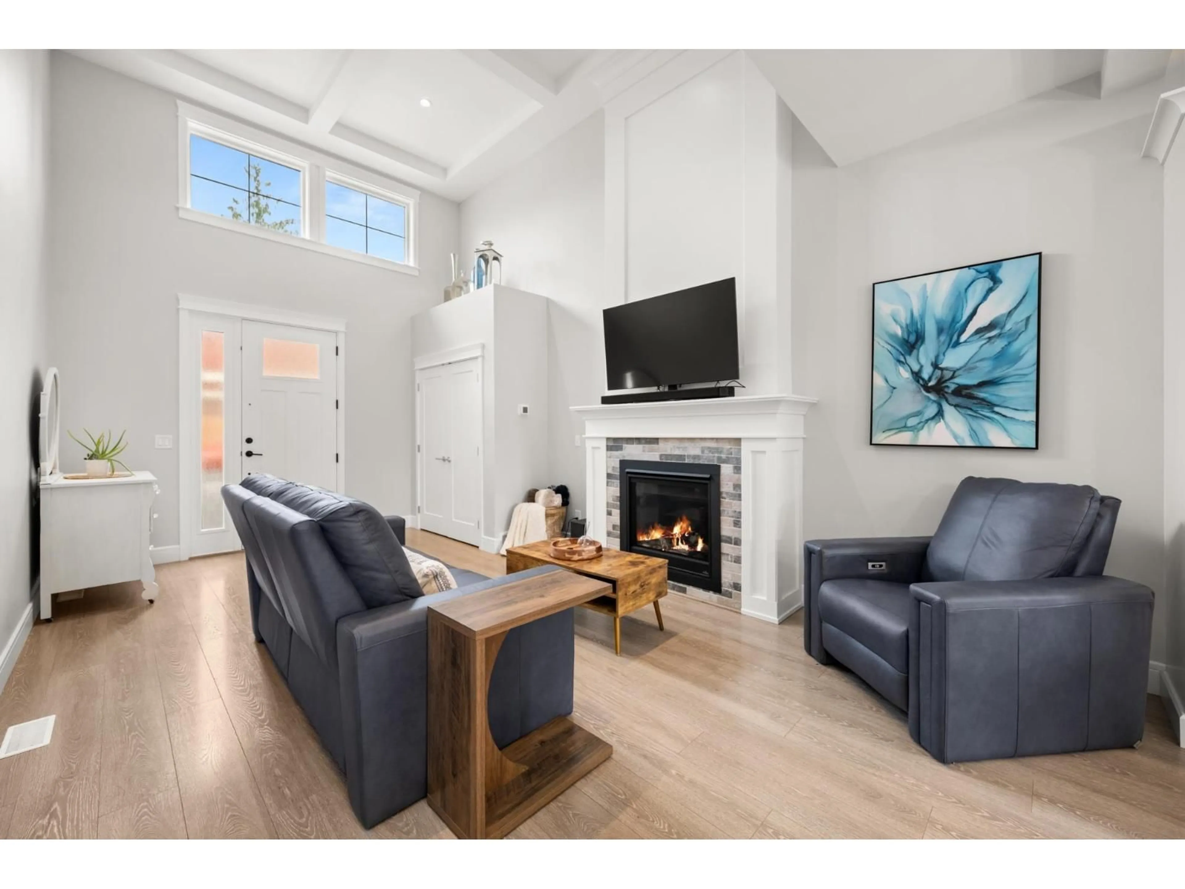 Living room with furniture, unknown for 9 - 4750 228 STREET, Langley British Columbia V2Z0A9