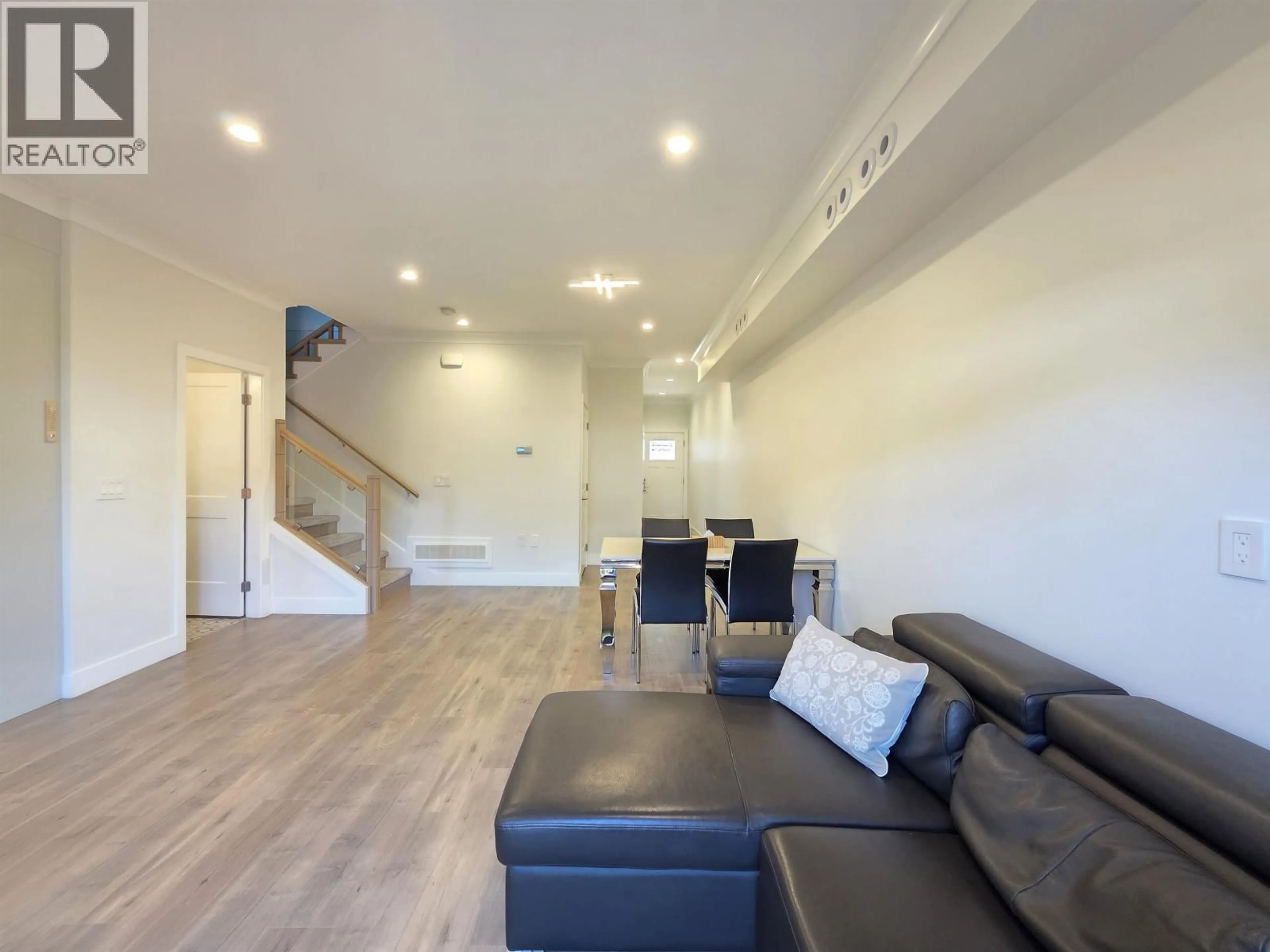 Living room with furniture, unknown for 17 - 9680 WILLIAMS ROAD, Richmond British Columbia V7A0B3