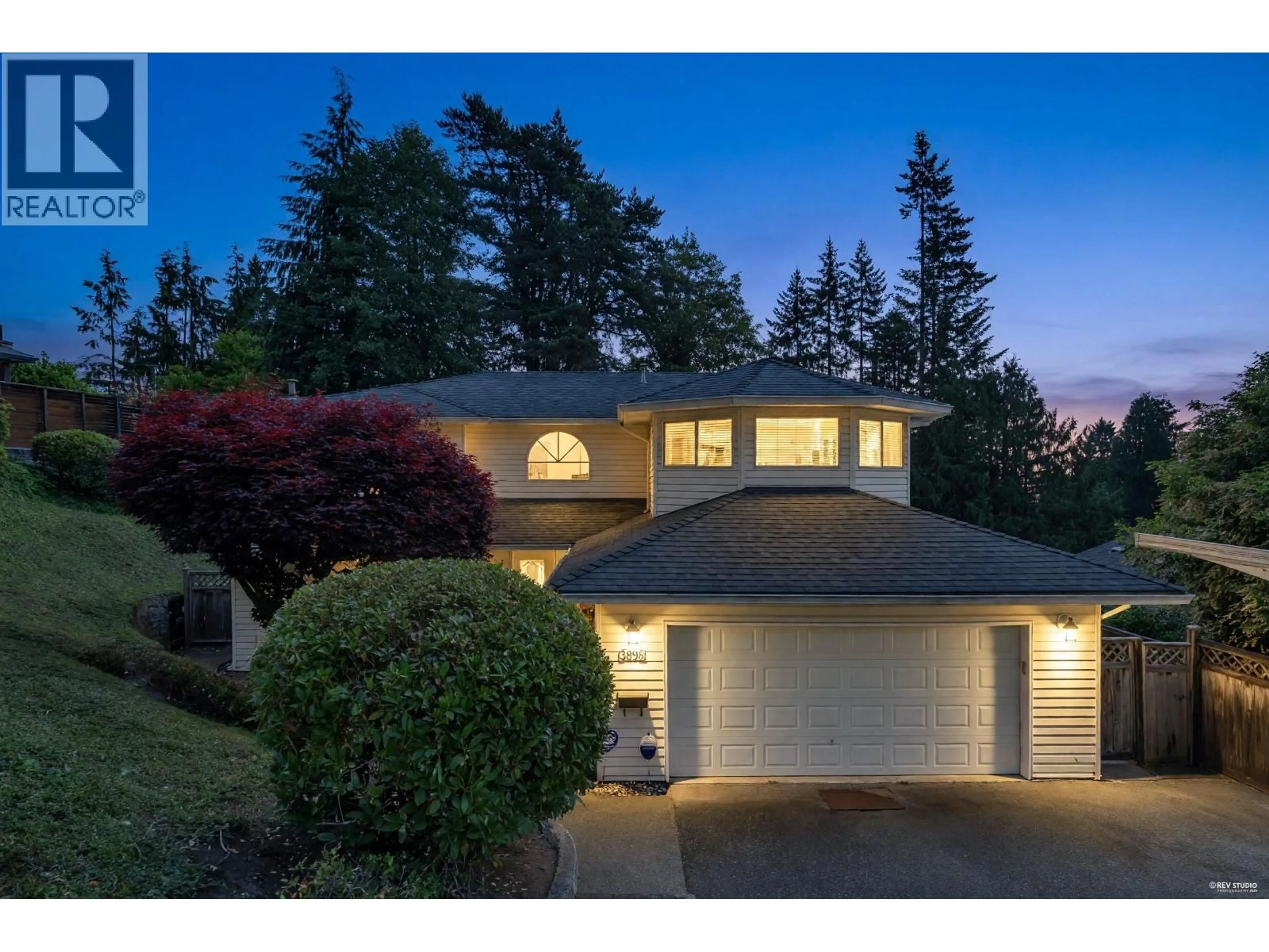 Unknown for 3898 FROMME ROAD, North Vancouver British Columbia V7K2G2