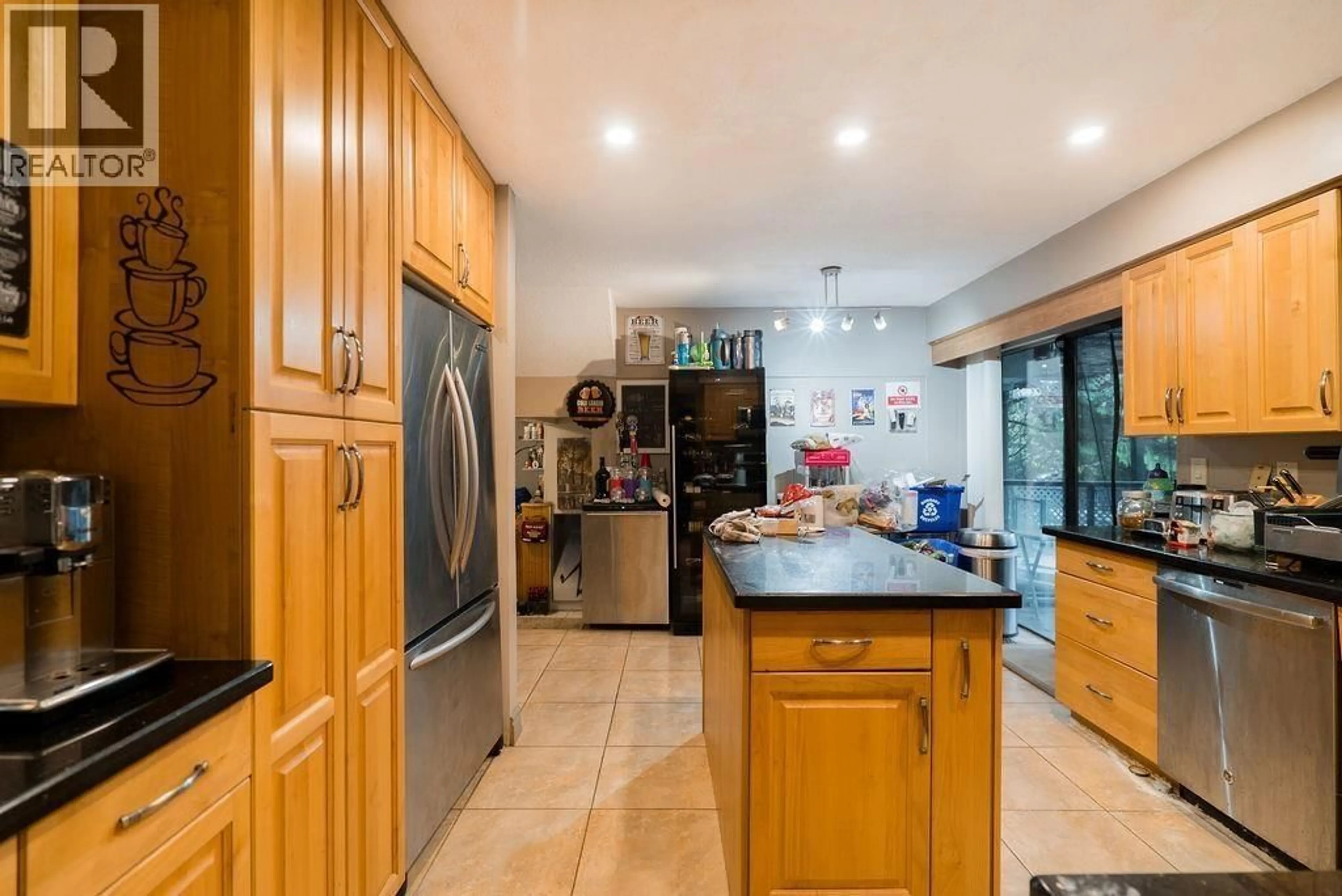 Unknown for 2525 NORCREST COURT, Burnaby British Columbia V3J1C7