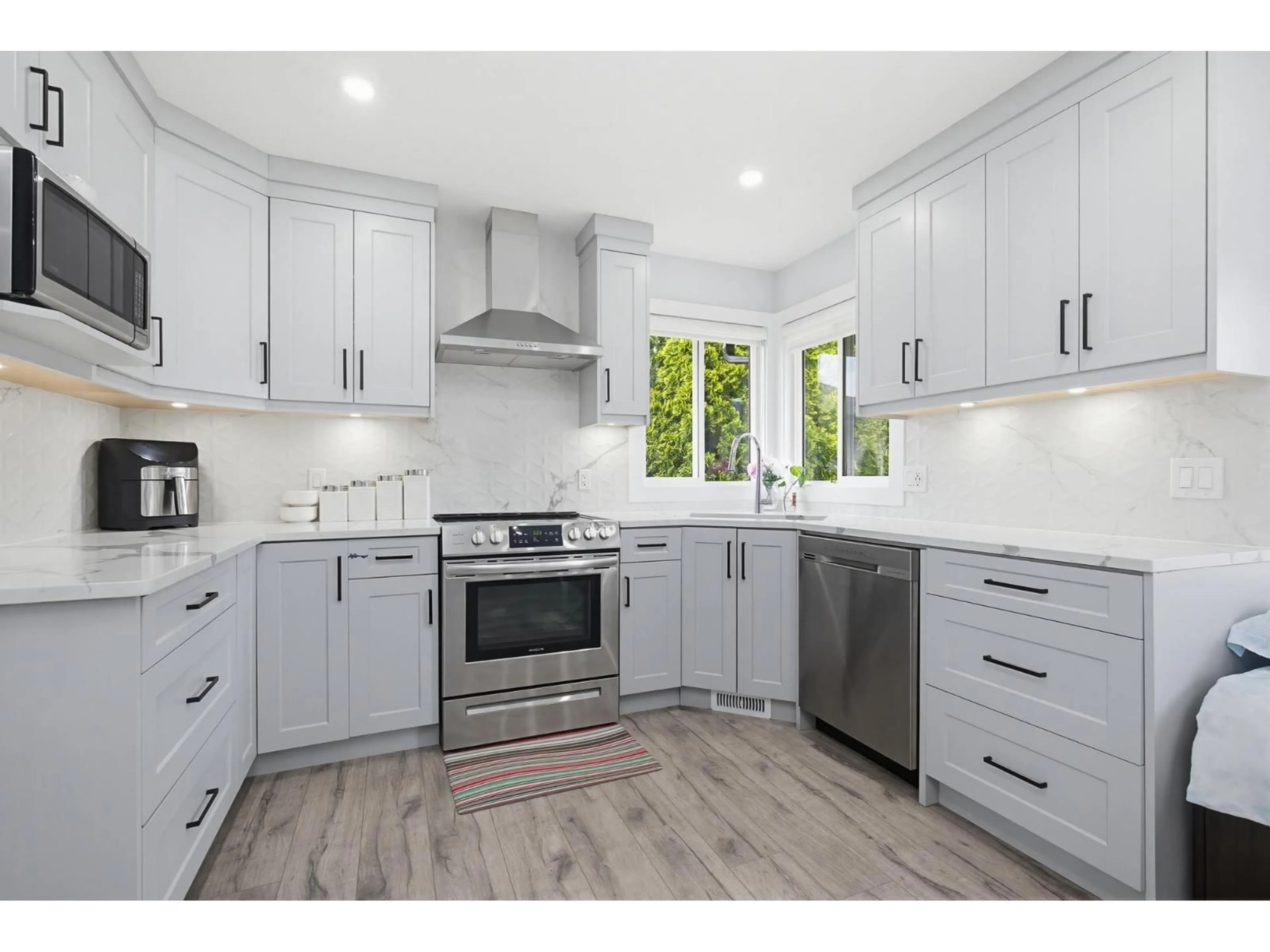 Open concept kitchen, unknown for 5648 VILLA ROSA PLACE, Chilliwack British Columbia V2R3K6