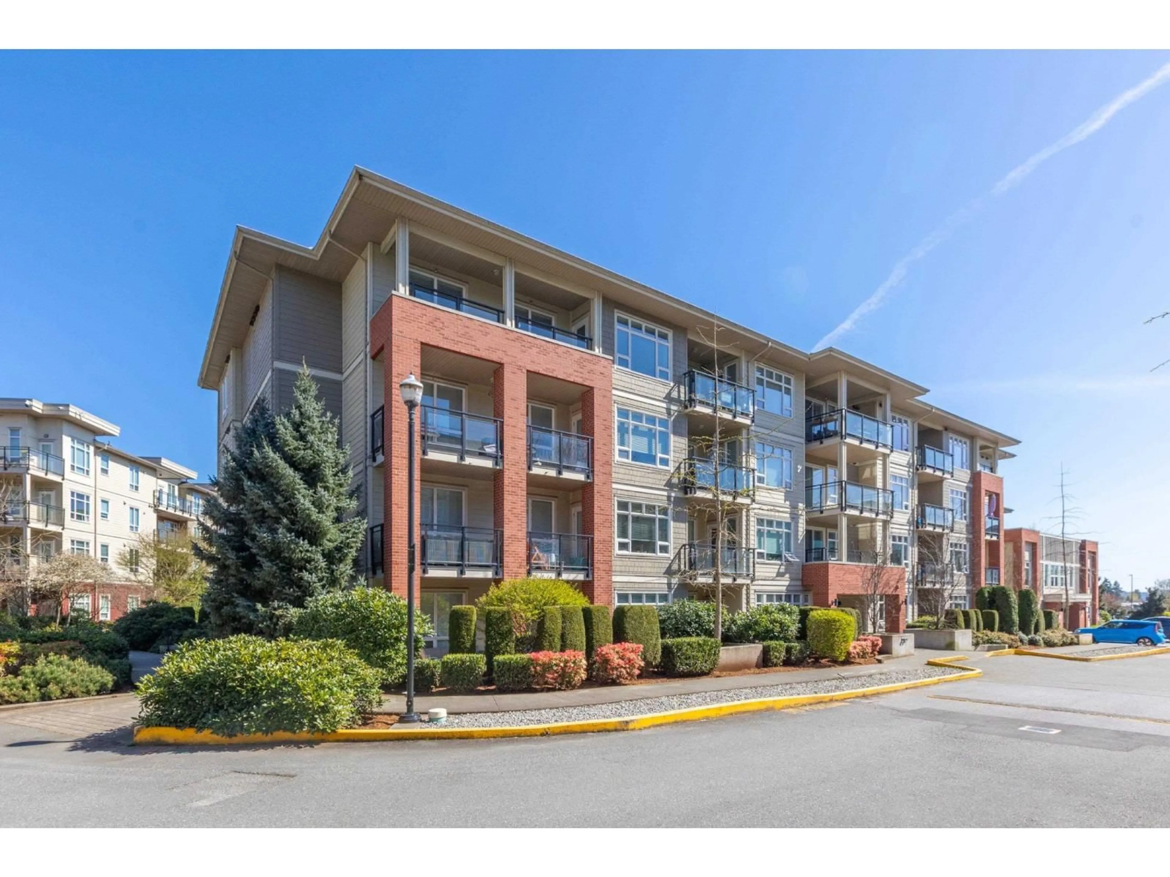 Unknown for B401 - 20211 66 AVENUE, Langley British Columbia V2Y0L4