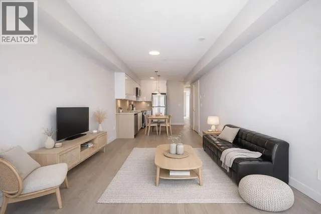 304 - 3050 KINGSWAY, Vancouver 2