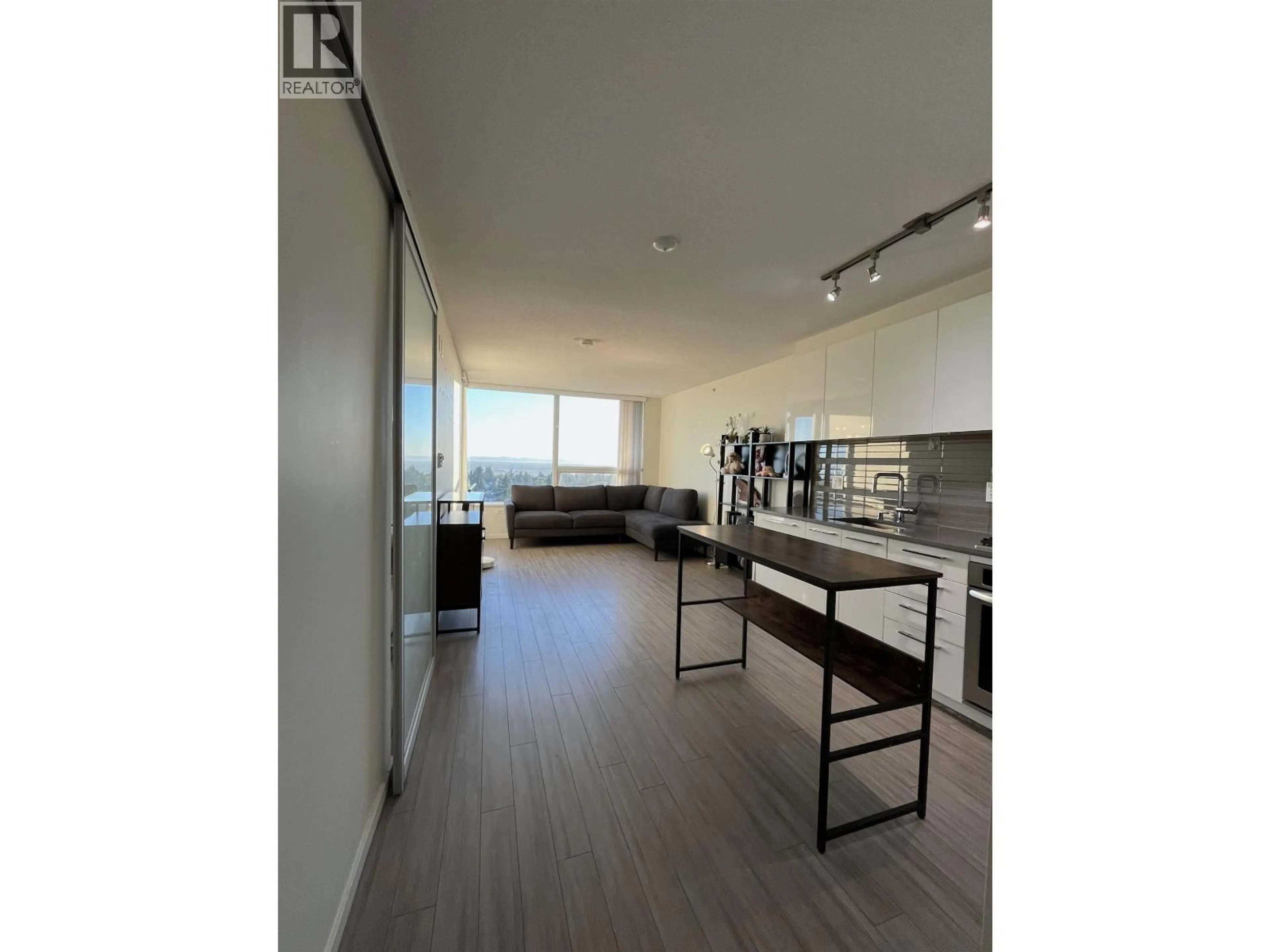 A pic of a room for 1503 - 6658 DOW AVENUE, Burnaby British Columbia V5H0C7