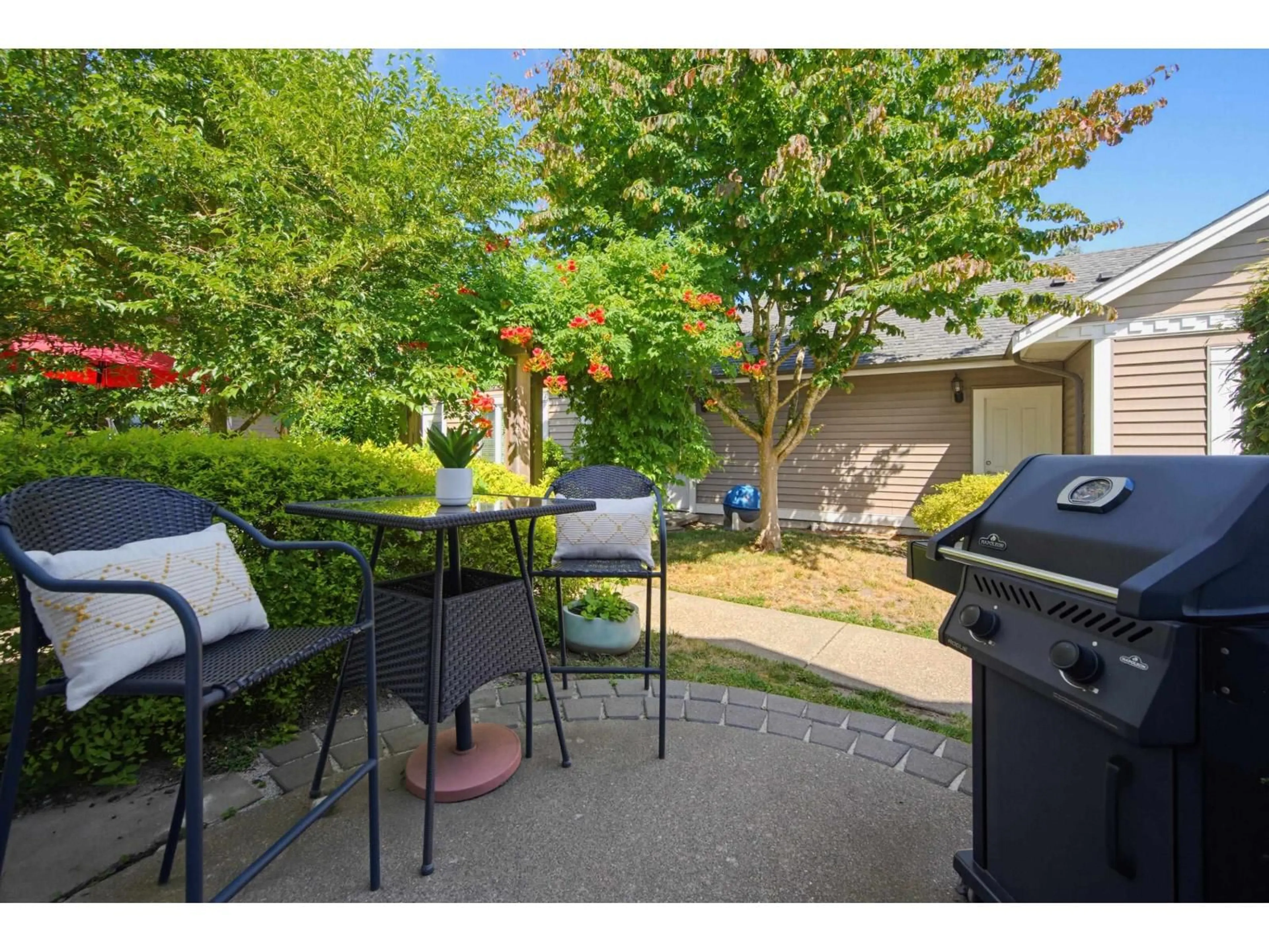 Patio, street for 3 - 1640 140 STREET, Surrey British Columbia V4A0A7