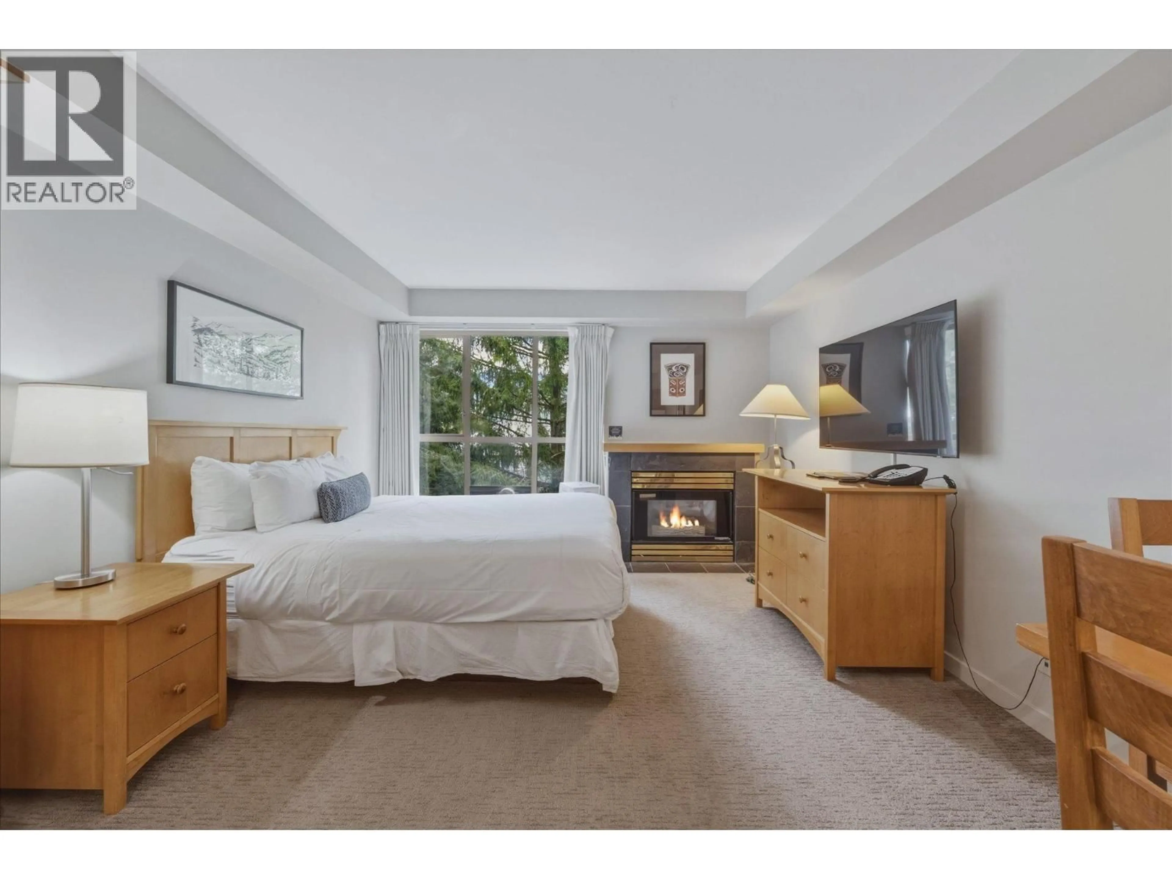 A pic of a room for 424 - 4295 BLACKCOMB WAY, Whistler British Columbia V8E0X2