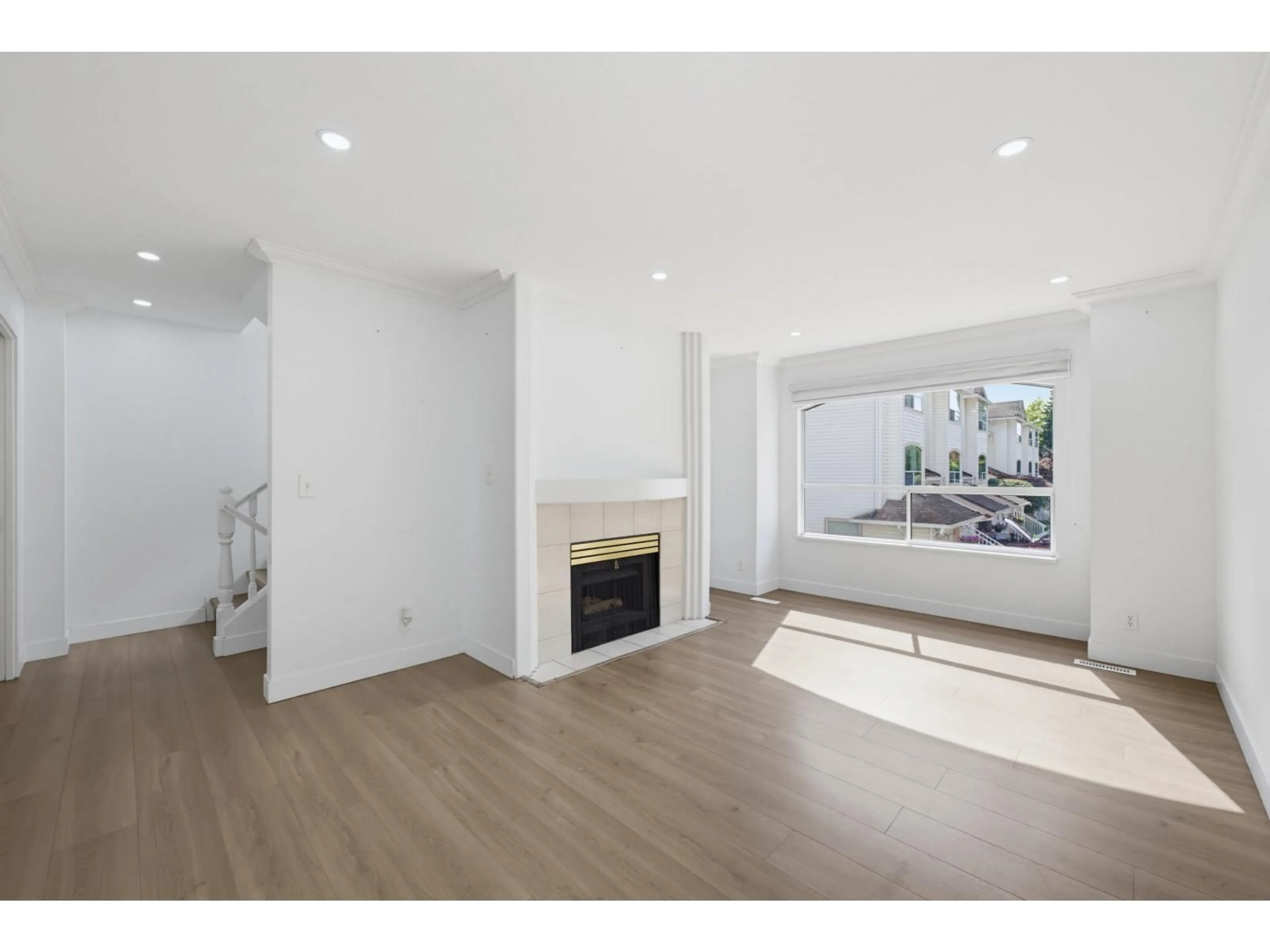 A pic of a room for 21 - 7140 132 STREET, Surrey British Columbia V3W1J5