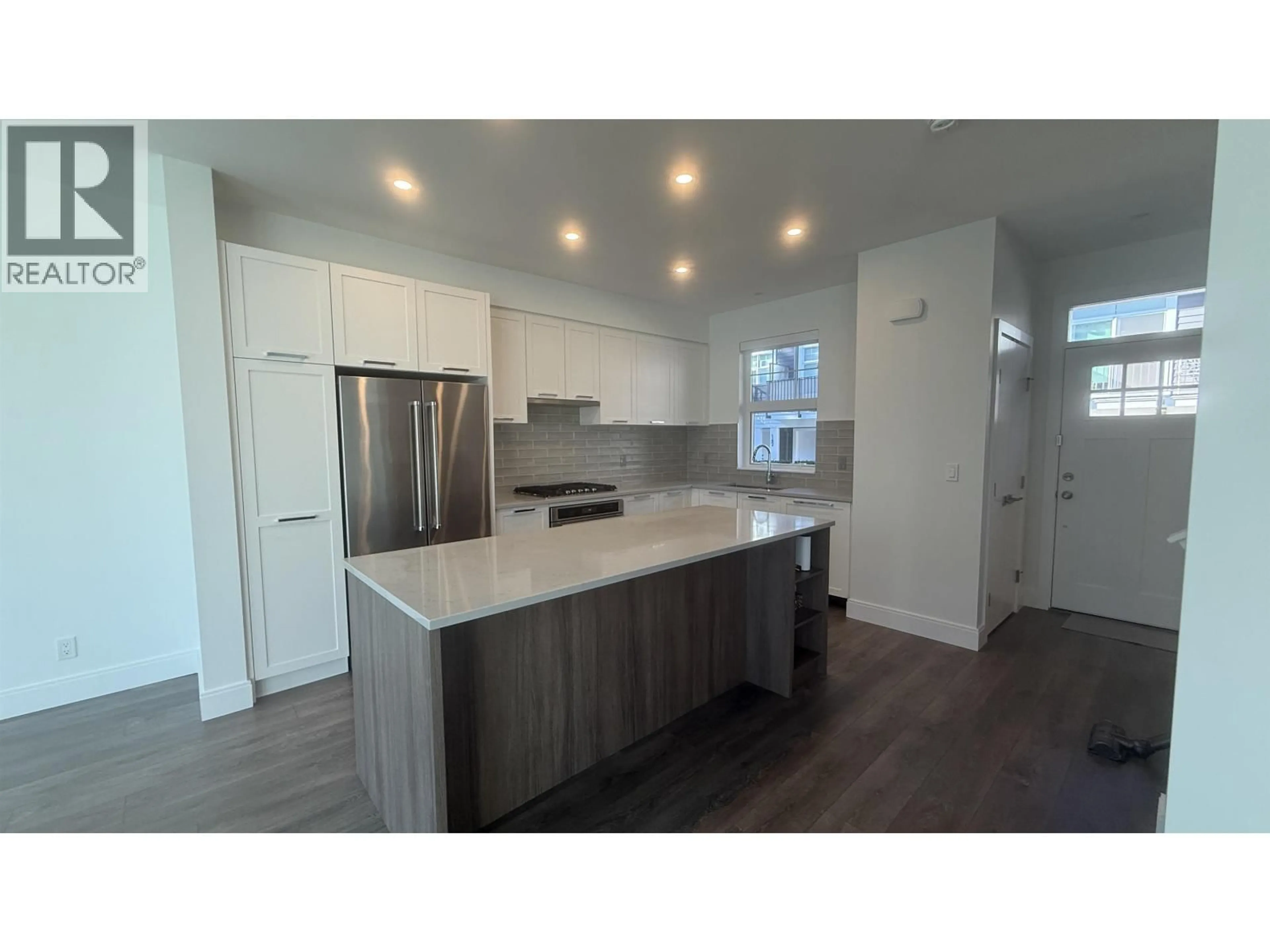 Open concept kitchen, wood/laminate floor for 146 - 1310 MITCHELL STREET, Coquitlam British Columbia V3E0T9