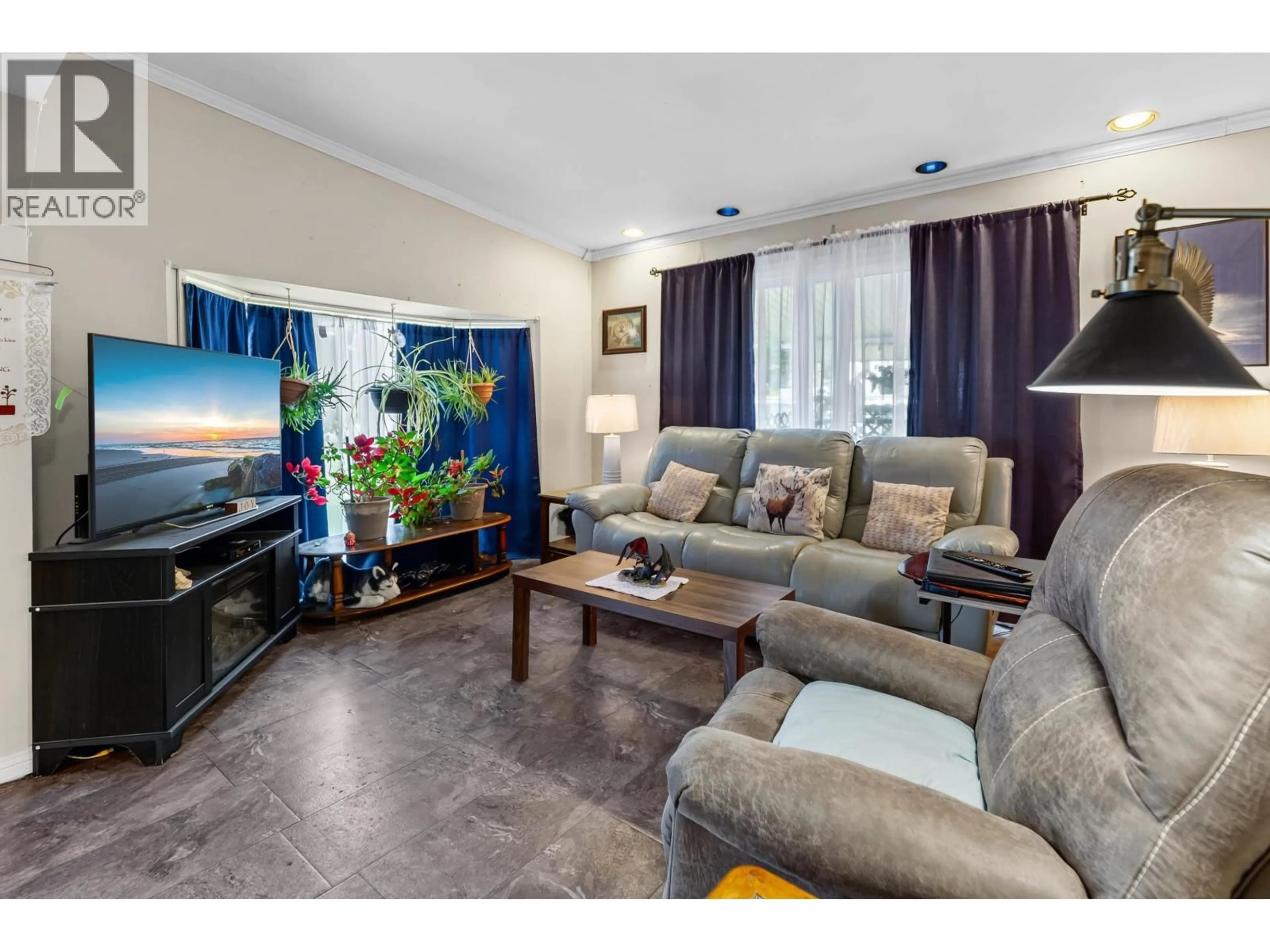 Living room with furniture, unknown for 4016 DIAMOND DRIVE, Prince George British Columbia V2K3M6