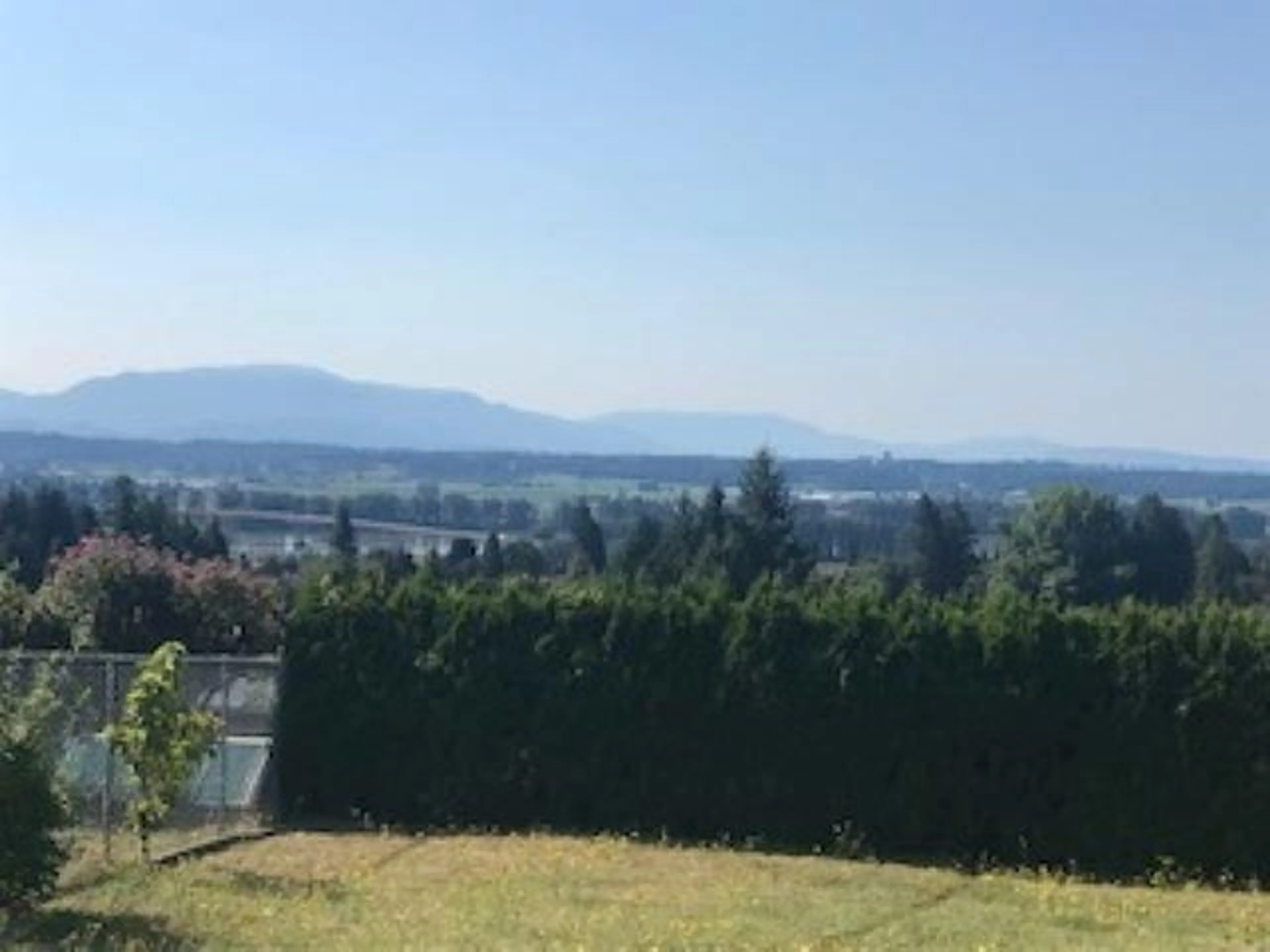 A pic from outside/outdoor area/front of a property/back of a property/a pic from drone, mountain view for 32882 12TH AVENUE, Mission British Columbia V2V2M6