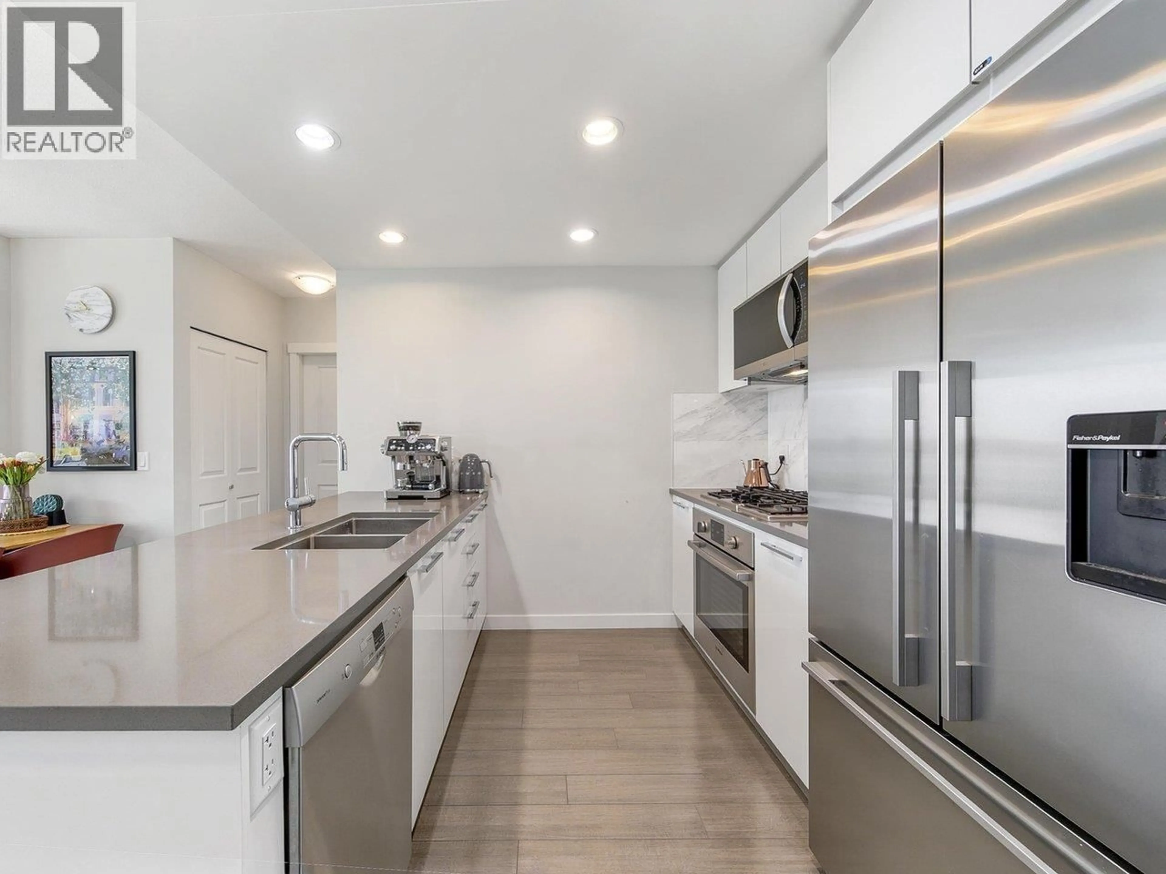 Unknown for 711 - 3281 KENT AVENUE NORTH, Vancouver British Columbia V5S0C4