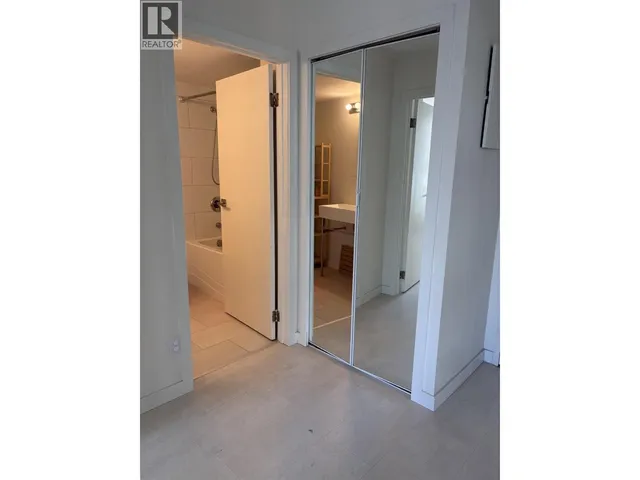 502 - 1737 DUCHESS AVENUE, West Vancouver 5