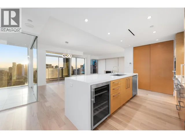 2301 - 667 HOWE STREET, Vancouver 4