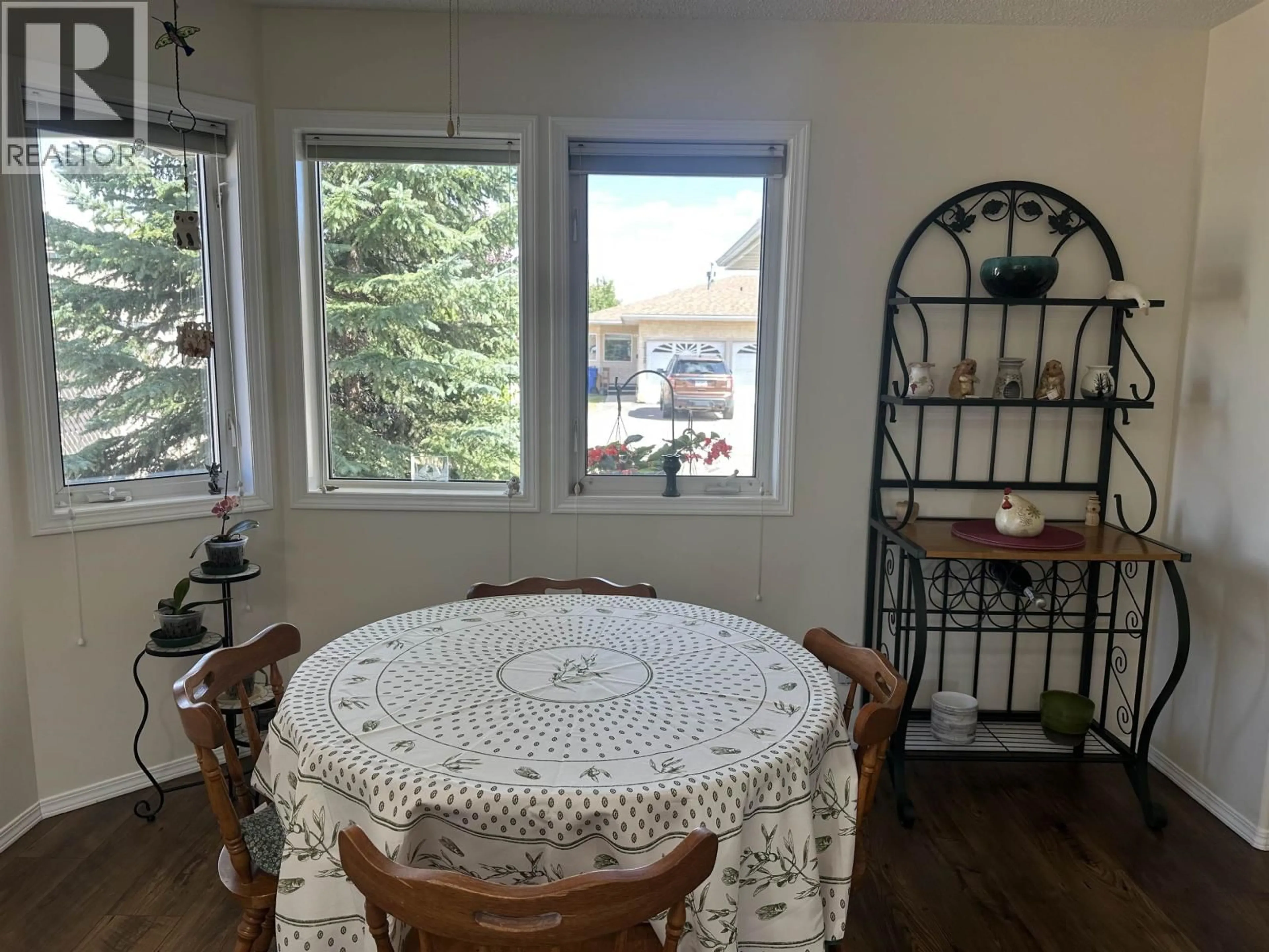 Dining room, unknown for 10140 108 AVENUE, Fort St. John British Columbia V1J6N7