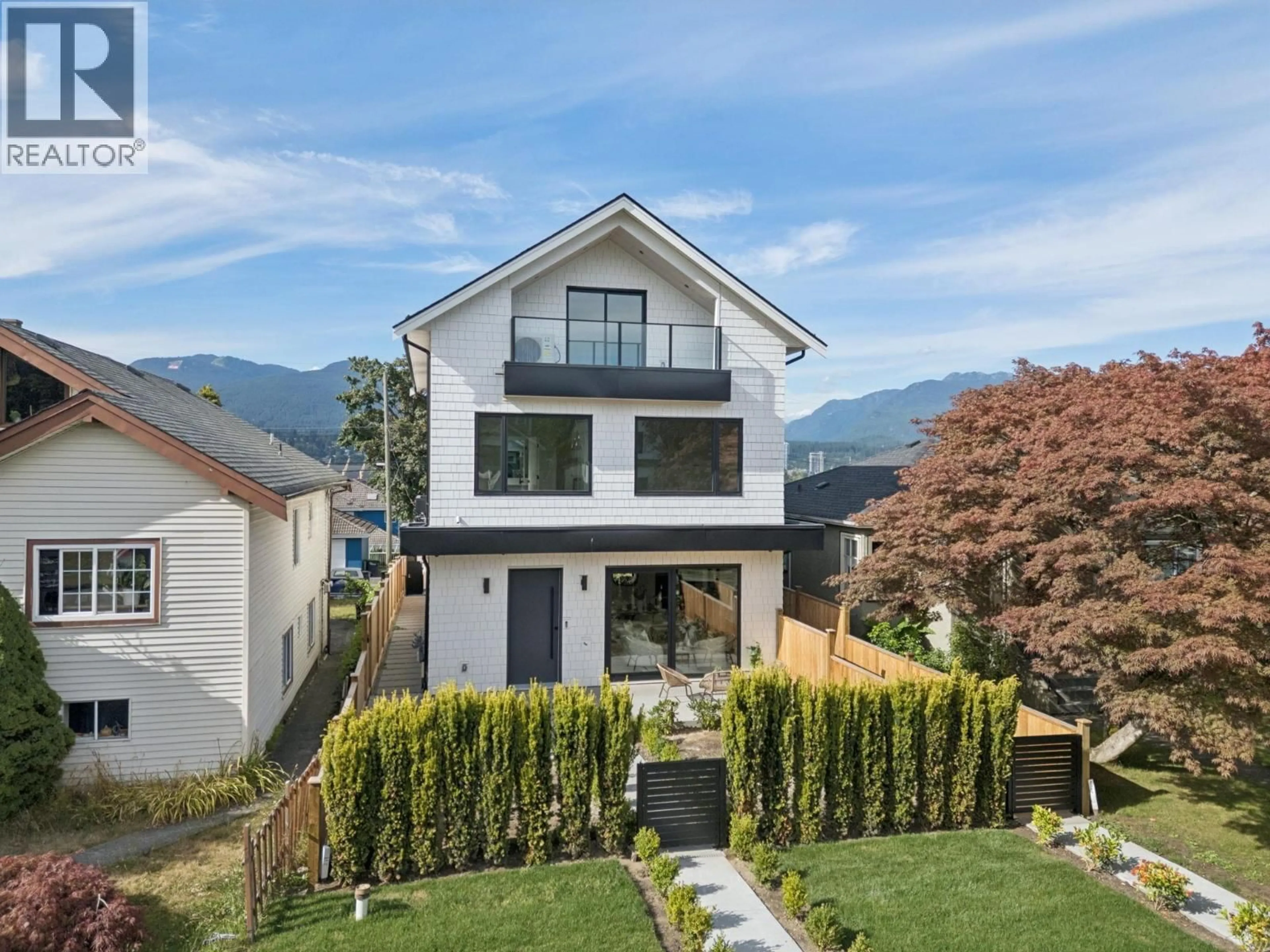 Unknown for 1 - 2815 TRINITY STREET, Vancouver British Columbia V5K1E8