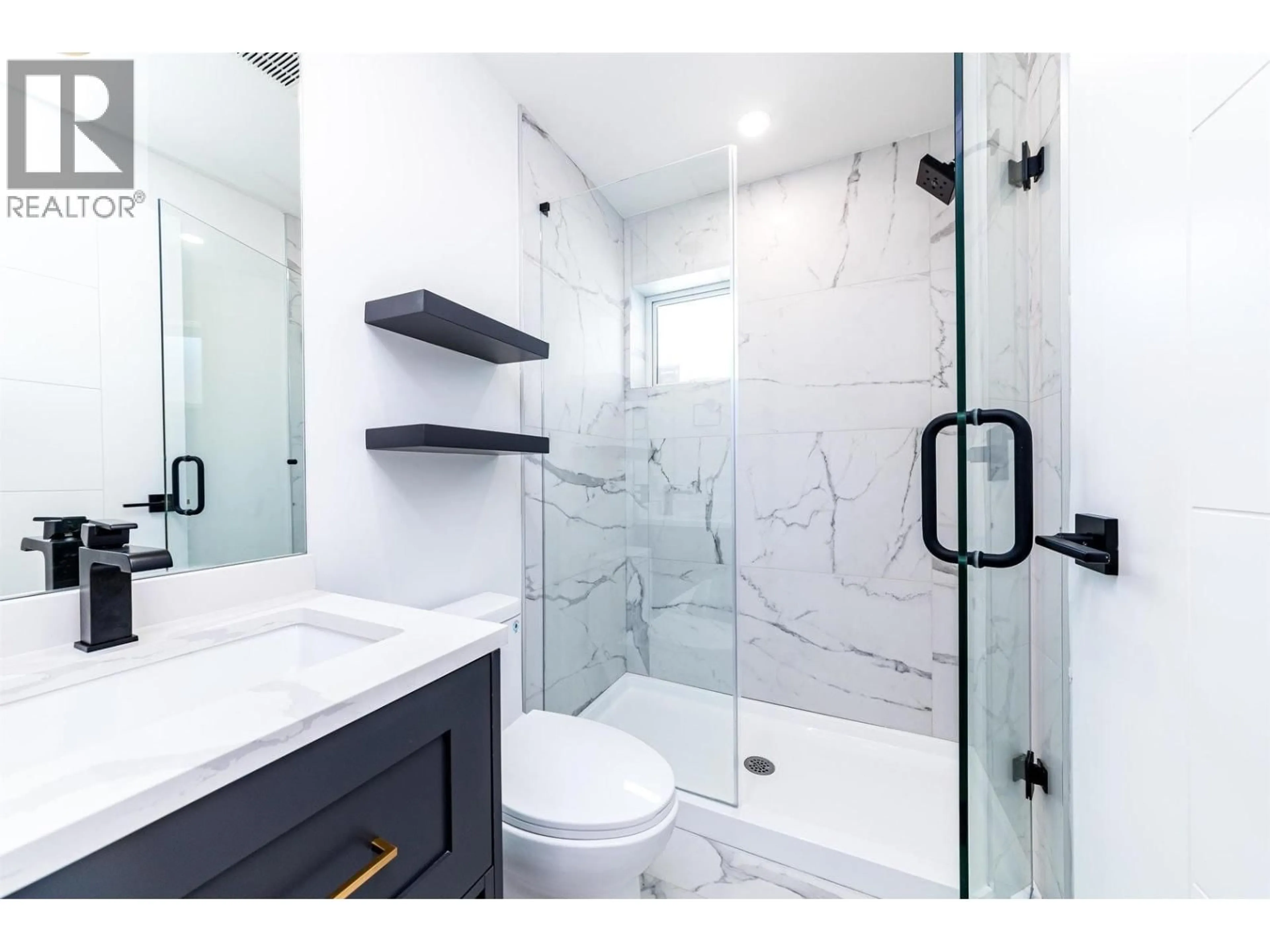 Contemporary bathroom, ceramic/tile floor for 5447 KILLARNEY STREET, Vancouver British Columbia V5R3W3
