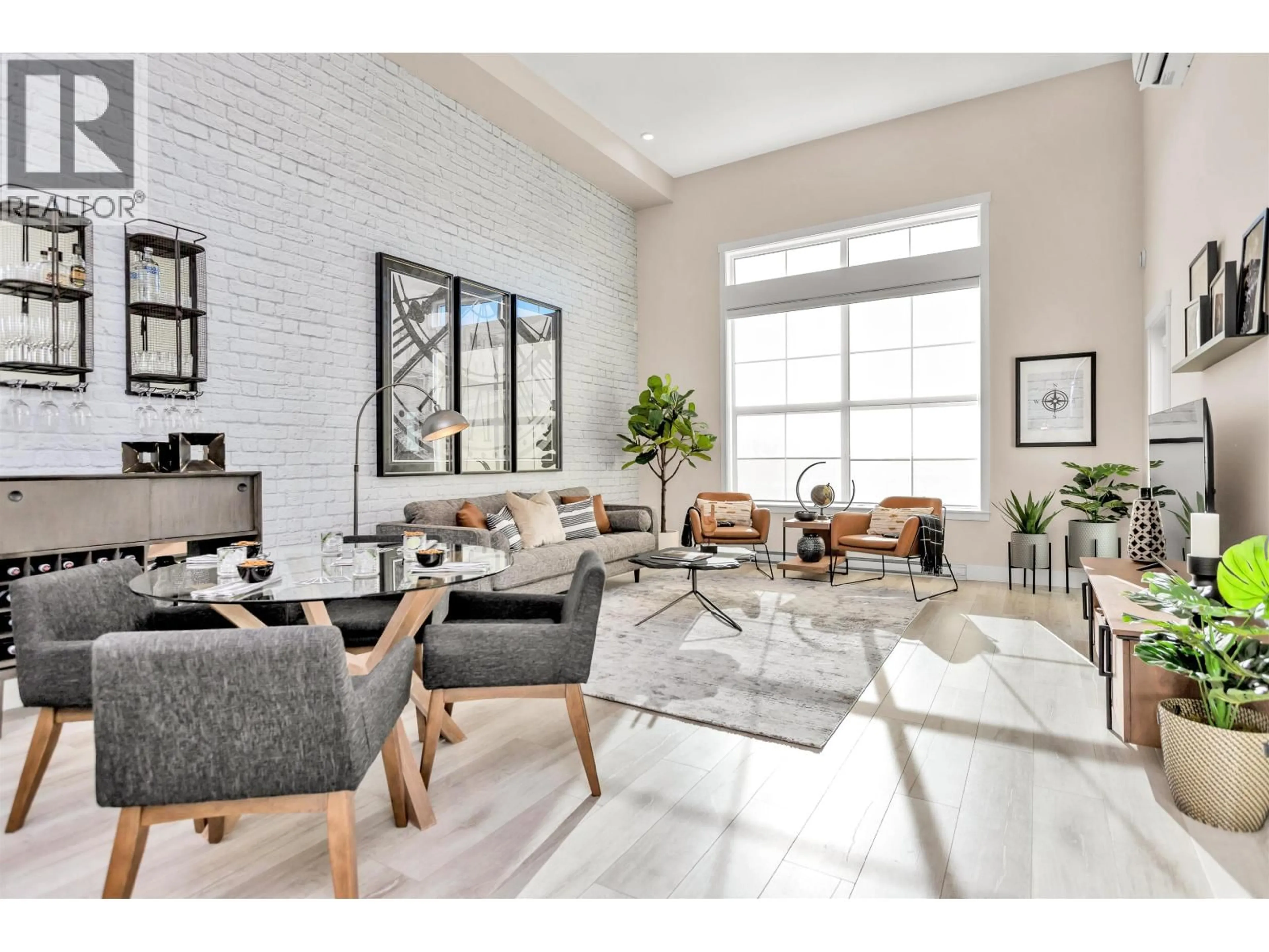 Living room with furniture, unknown for 611 - 22638 119TH AVENUE, Maple Ridge British Columbia V2X4L1