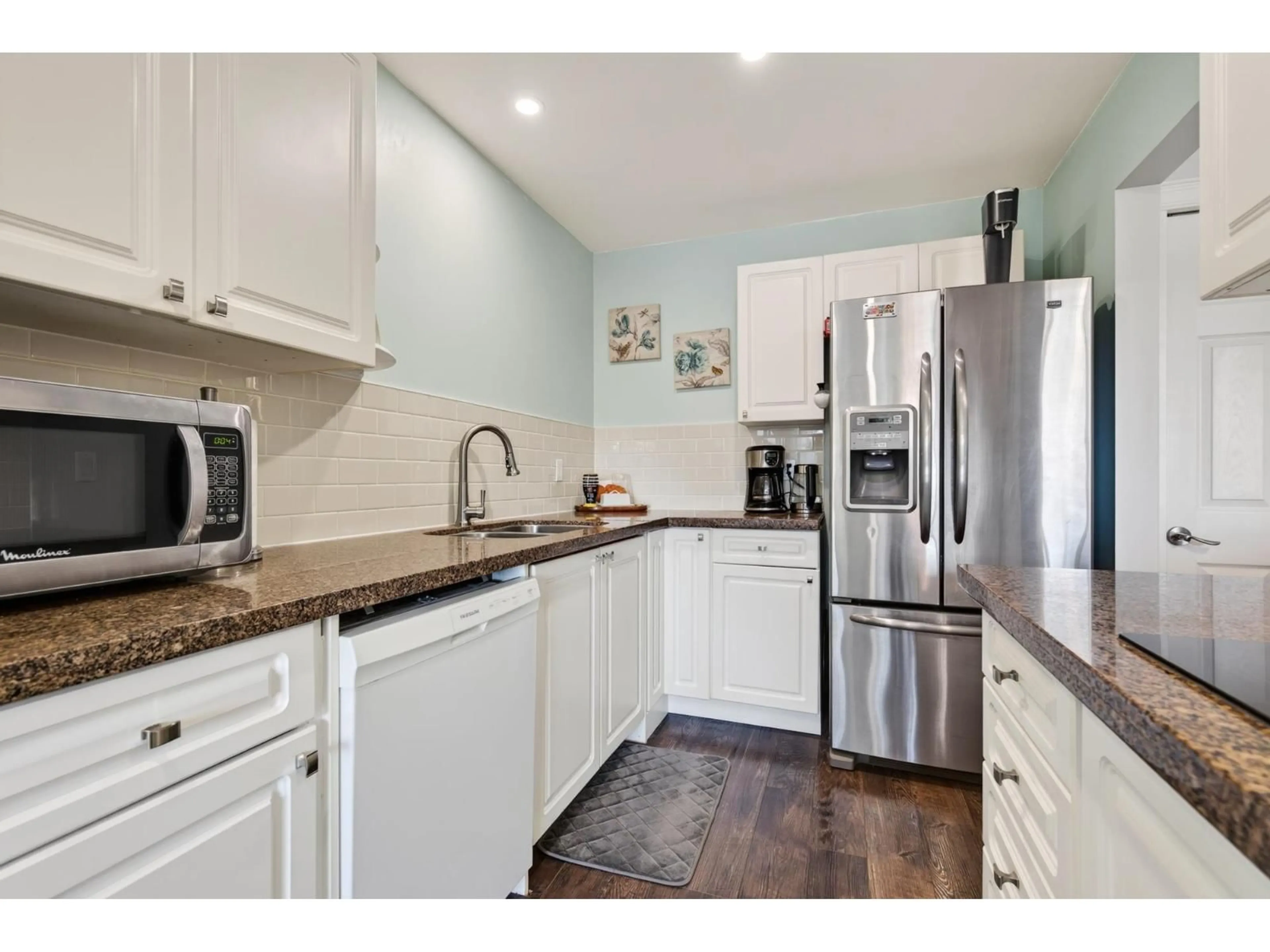 Open concept kitchen, unknown for 1590 LOGAN ROAD, Agassiz British Columbia V0M1A2