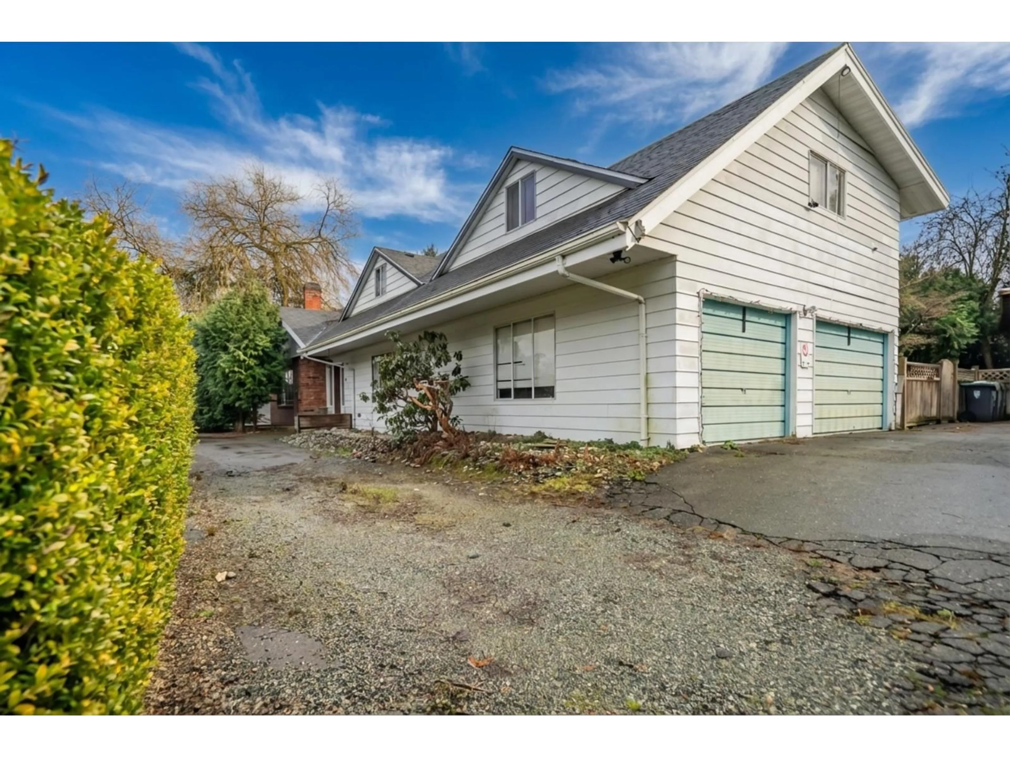 A pic from outside/outdoor area/front of a property/back of a property/a pic from drone, street for 3001 266B STREET, Langley British Columbia V4W3B7