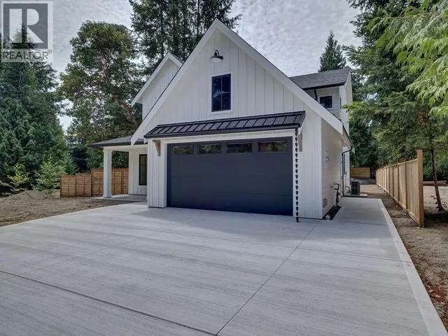 385 SOLAZ PLACE, Gibsons 3
