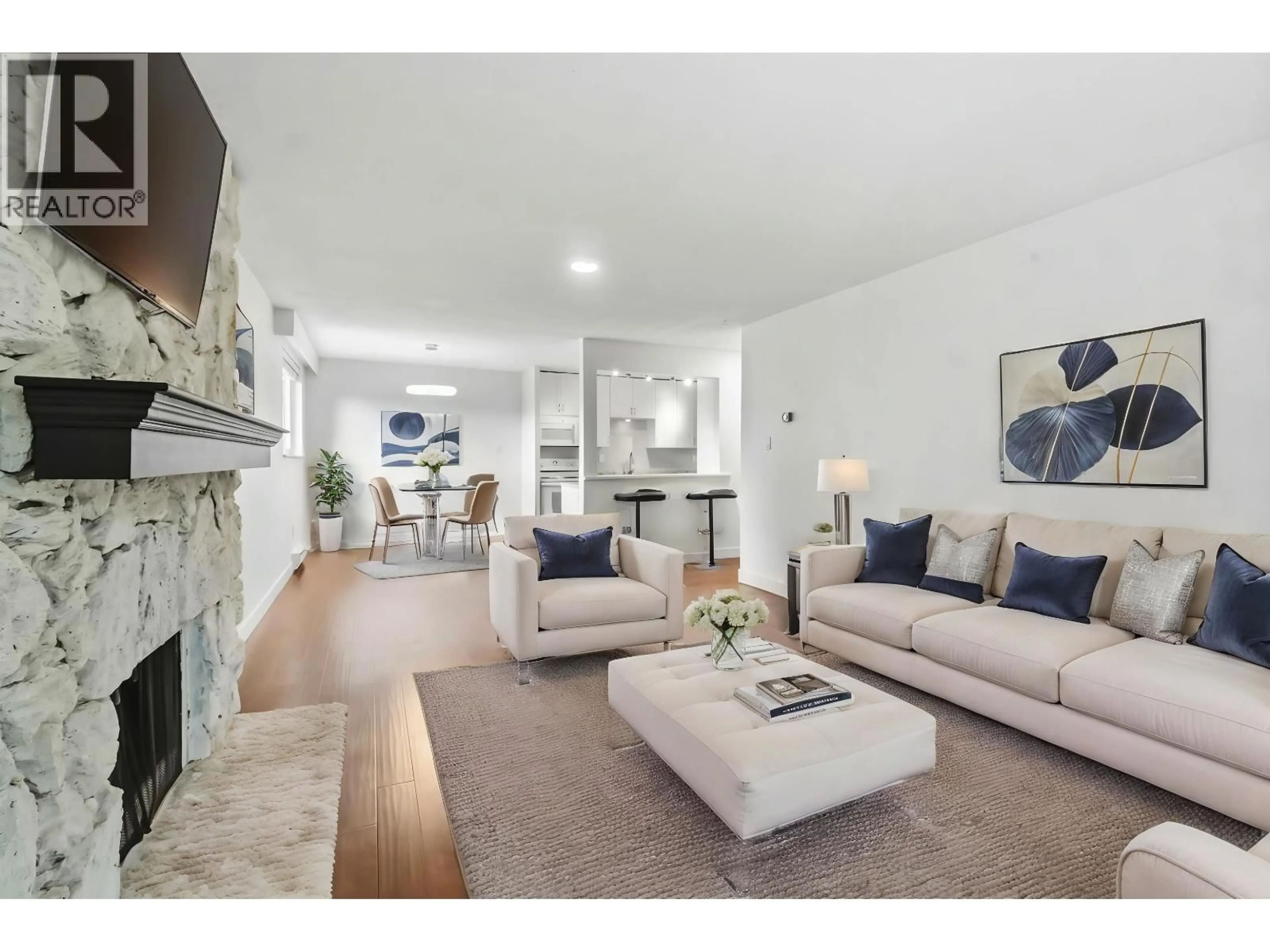 Living room with furniture, unknown for 307 - 2381 BURY AVENUE, Port Coquitlam British Columbia V3C1Z9