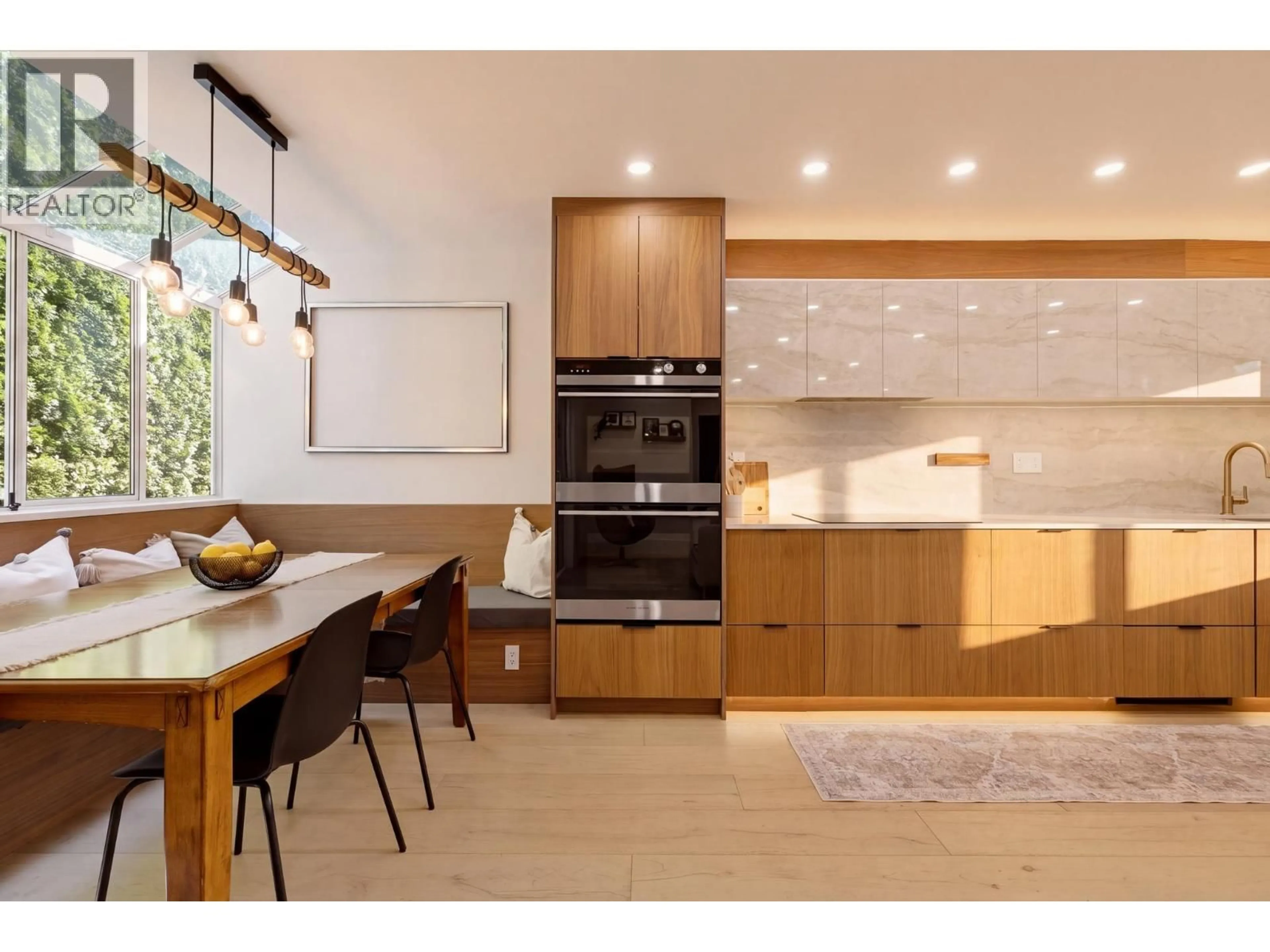 Contemporary kitchen, unknown for 2 - 1235 JOHNSON STREET, Coquitlam British Columbia V3B7C9