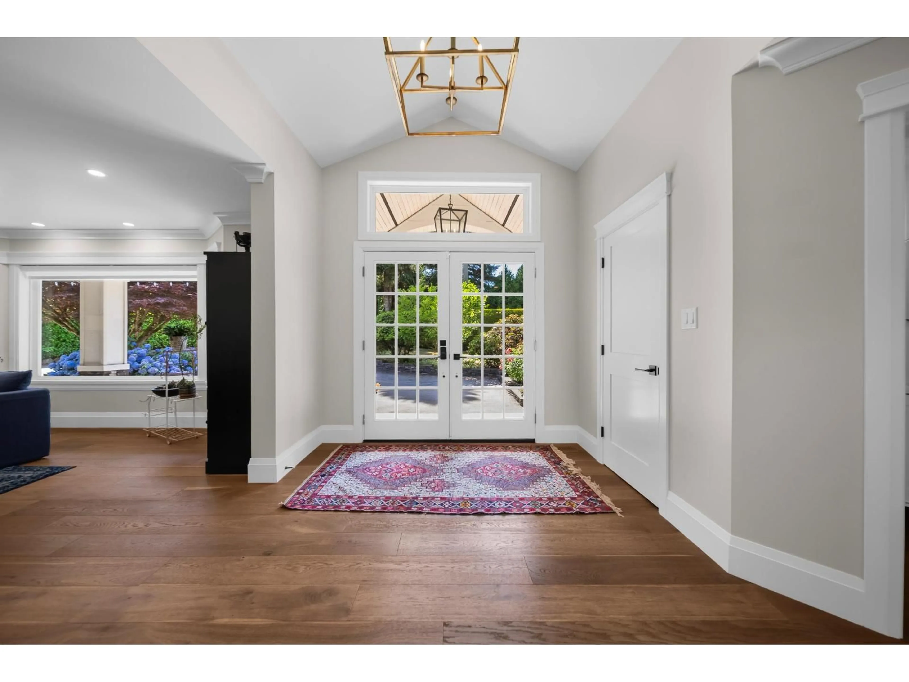Indoor entryway for 3330 140 STREET, Surrey British Columbia V4P2A8