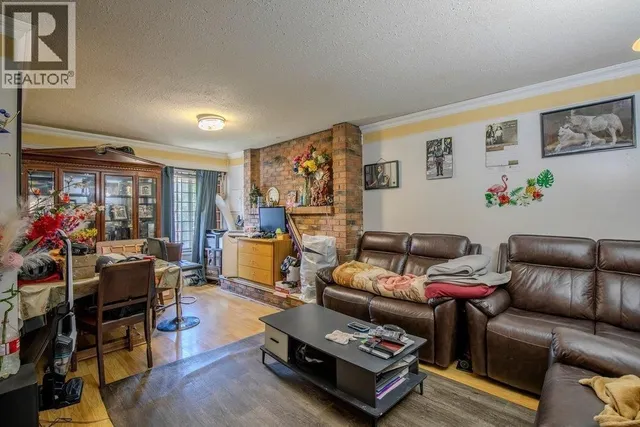 7477 - 7479 HOLLY STREET, Burnaby 4
