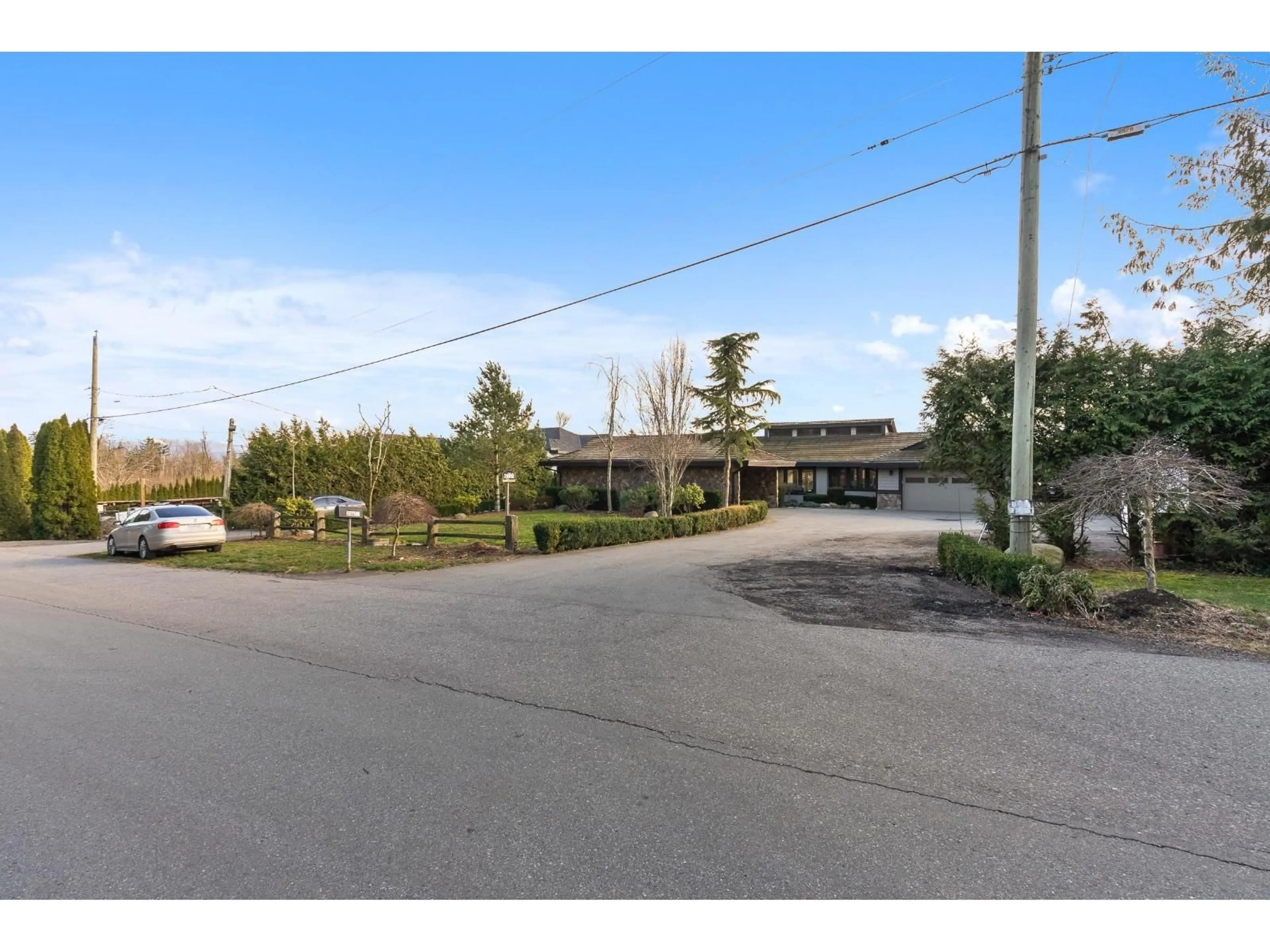 A pic from outside/outdoor area/front of a property/back of a property/a pic from drone, street for 29852 MACLURE ROAD, Abbotsford British Columbia V4X1G5