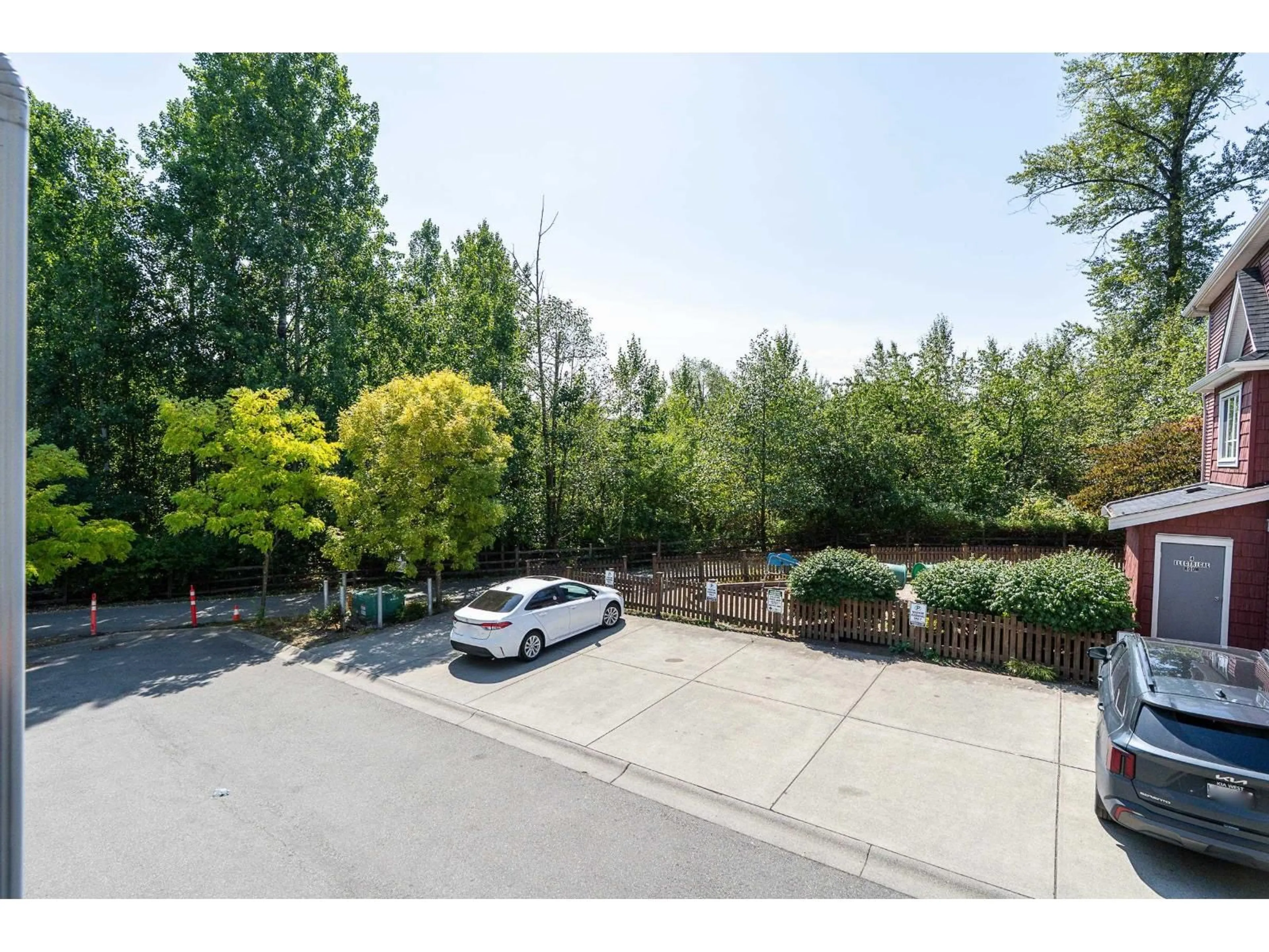A pic from outside/outdoor area/front of a property/back of a property/a pic from drone, forest/trees view for 54 - 19128 65 AVENUE, Surrey British Columbia V4N6P2