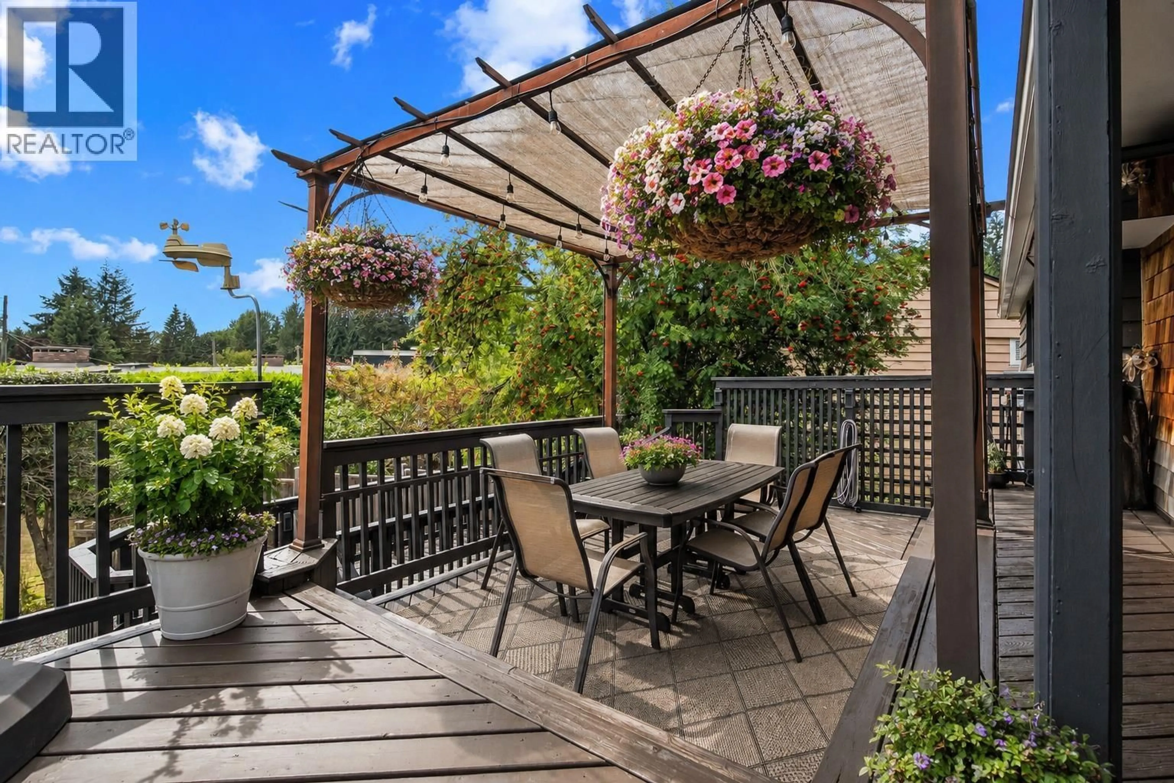 Patio, street for 3883 DELBROOK AVENUE, North Vancouver British Columbia V7N3Z7