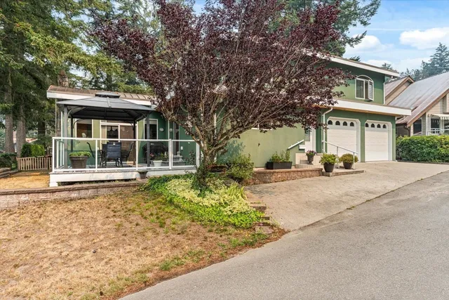 267 FIRST AVENUE, Cultus Lake 2