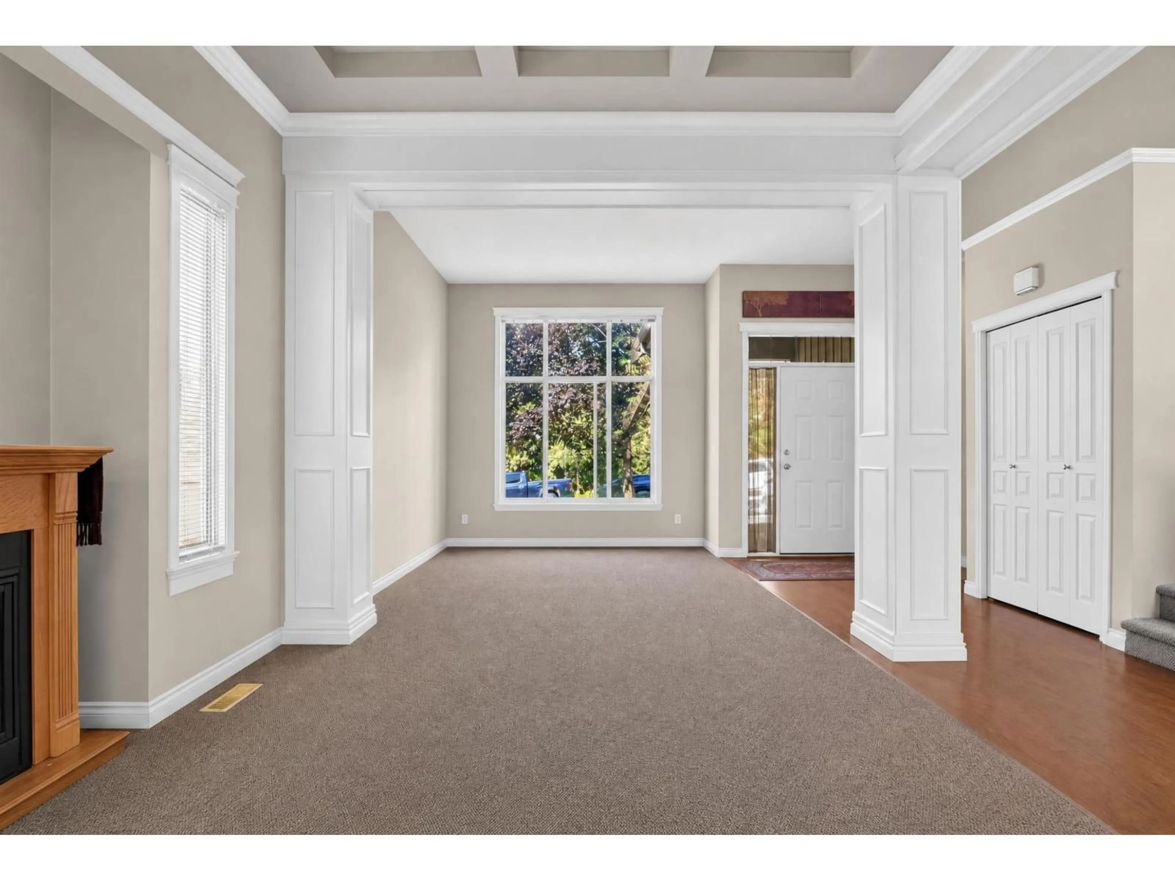 Indoor foyer for 5818 167A STREET, Surrey British Columbia V3S9T2